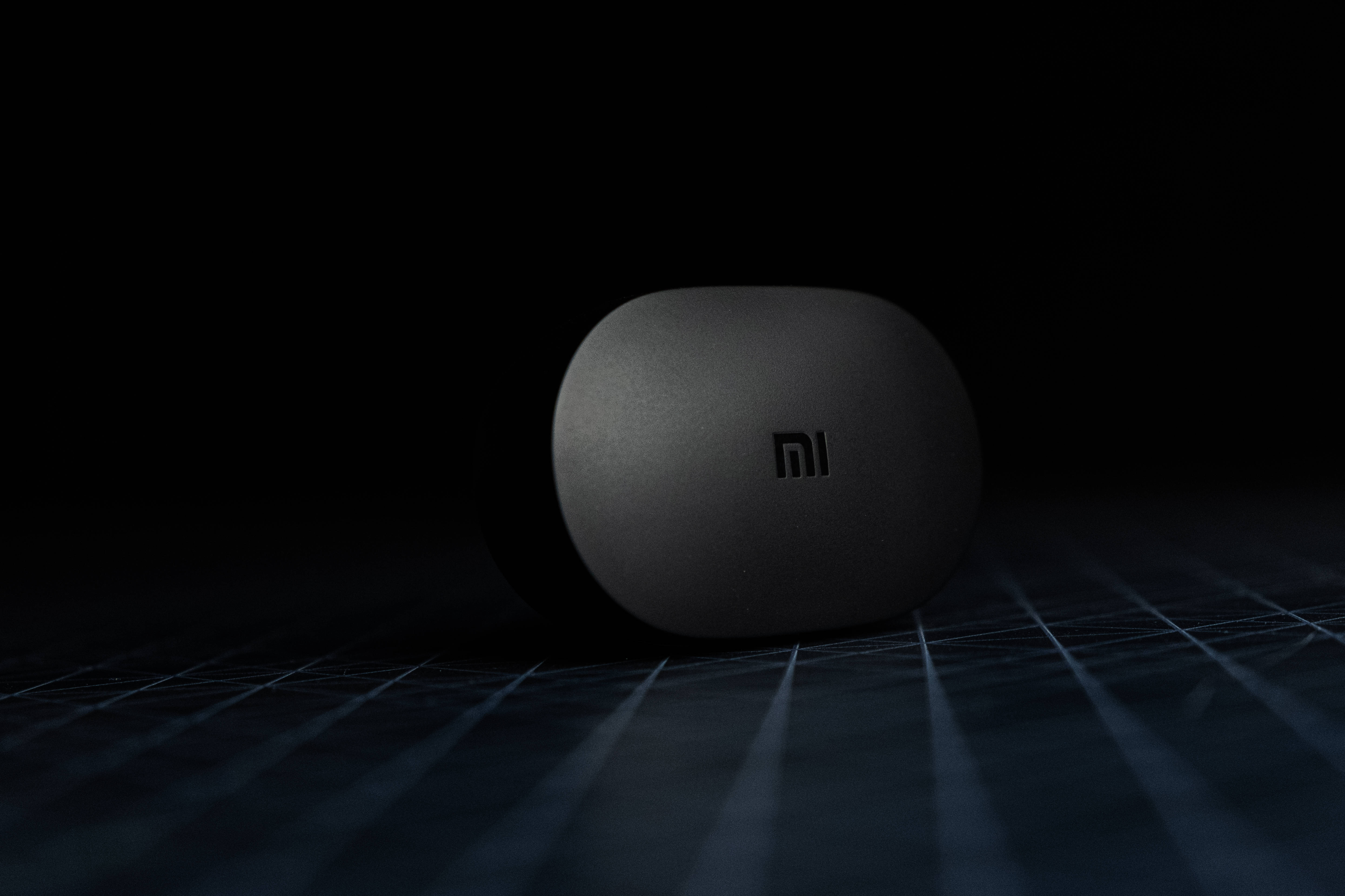 Dispositivo Xiaomi en Habitación Oscura Fondos de pantalla