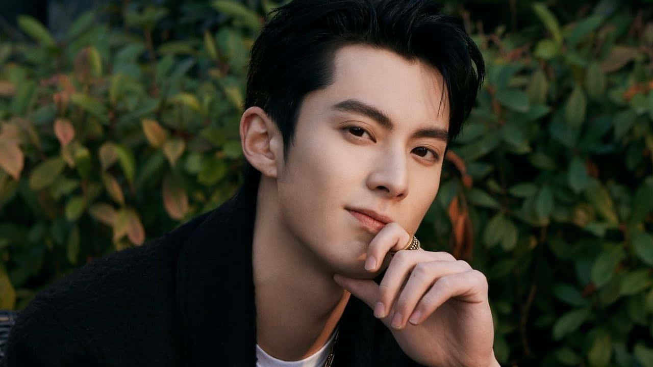 Dylan Wang Sonriendo con Picardía Fondos de pantalla