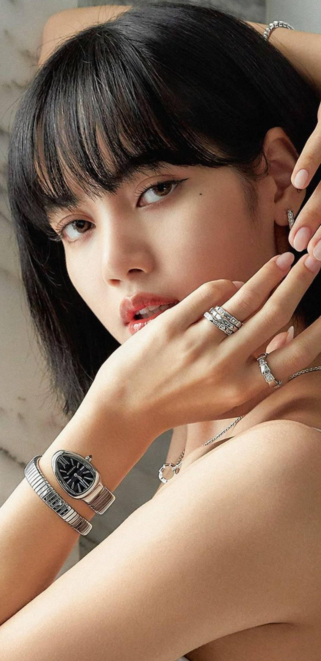 Elegante BVLGARI Lisa Blackpink HD Fondos de pantalla
