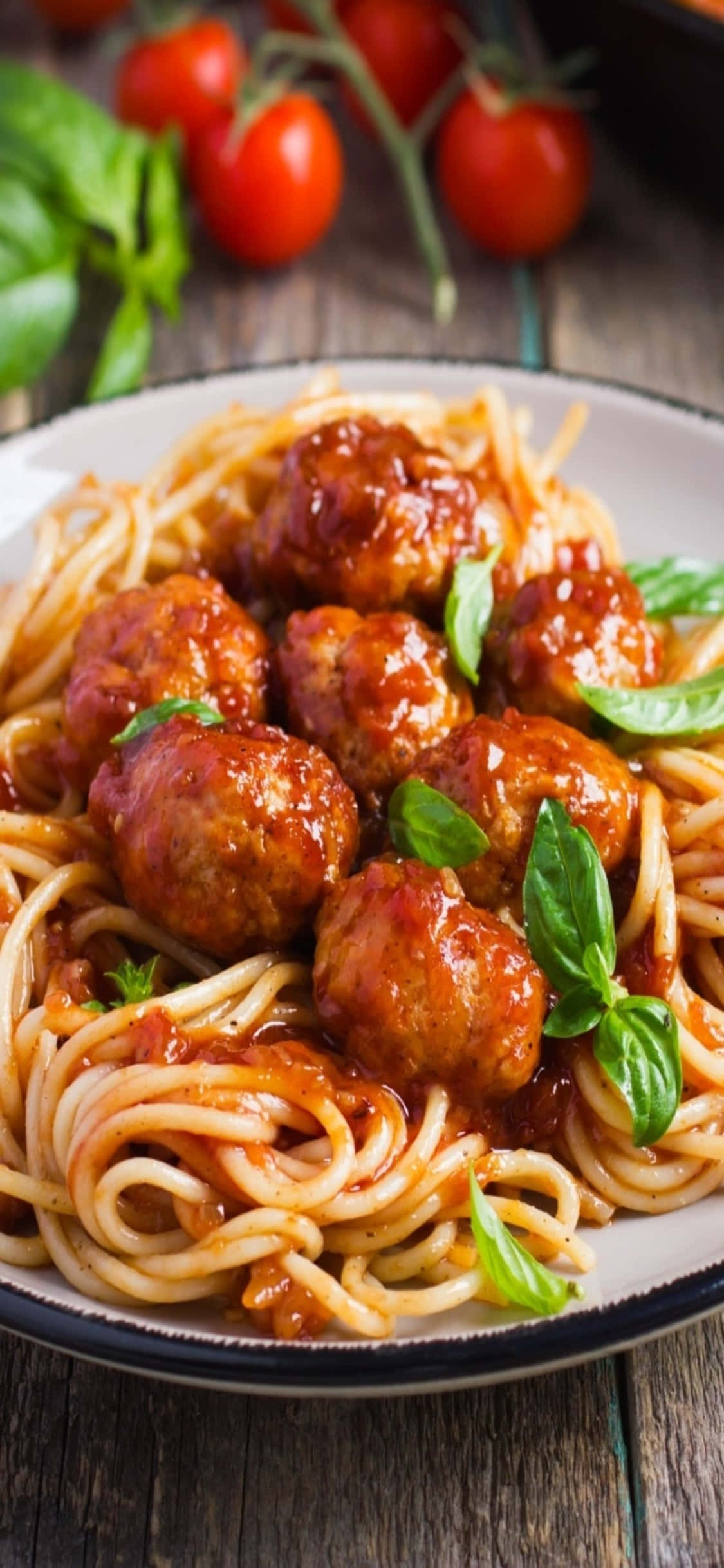 Espaguetis con albóndigas Fondo de pasta para iPhone X Fondos de pantalla