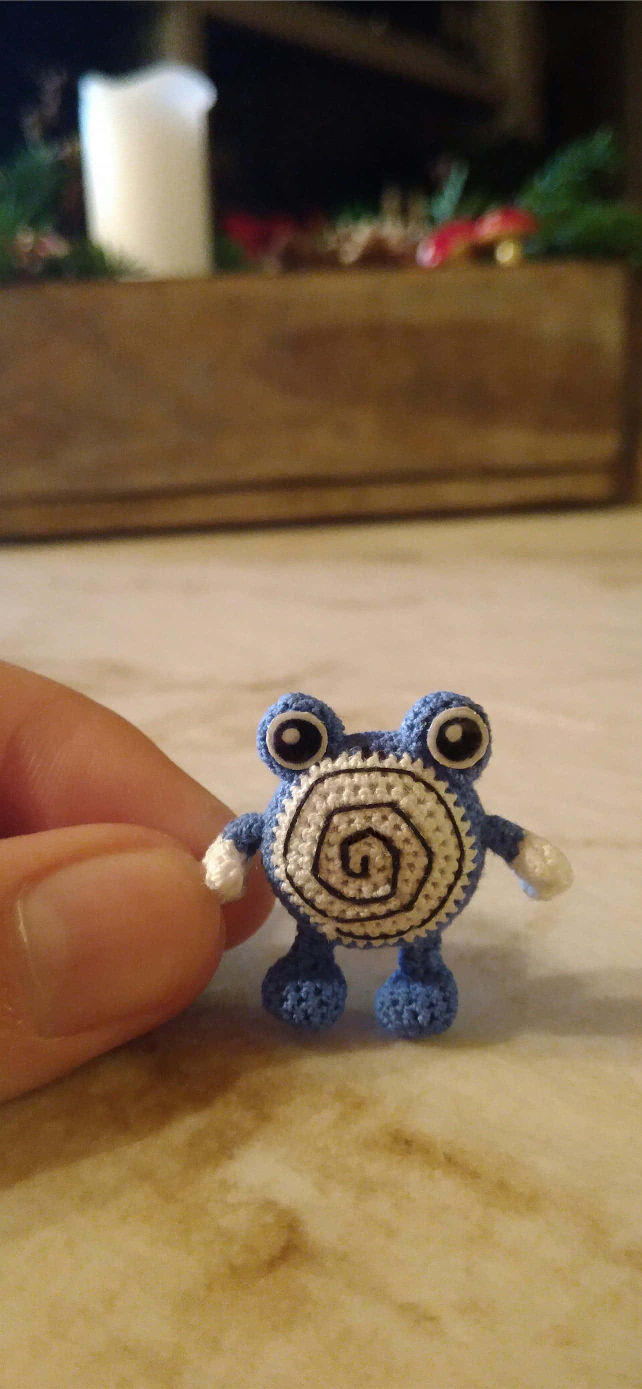 Espectacular figura tejida a crochet de Poliwhirl Fondos de pantalla