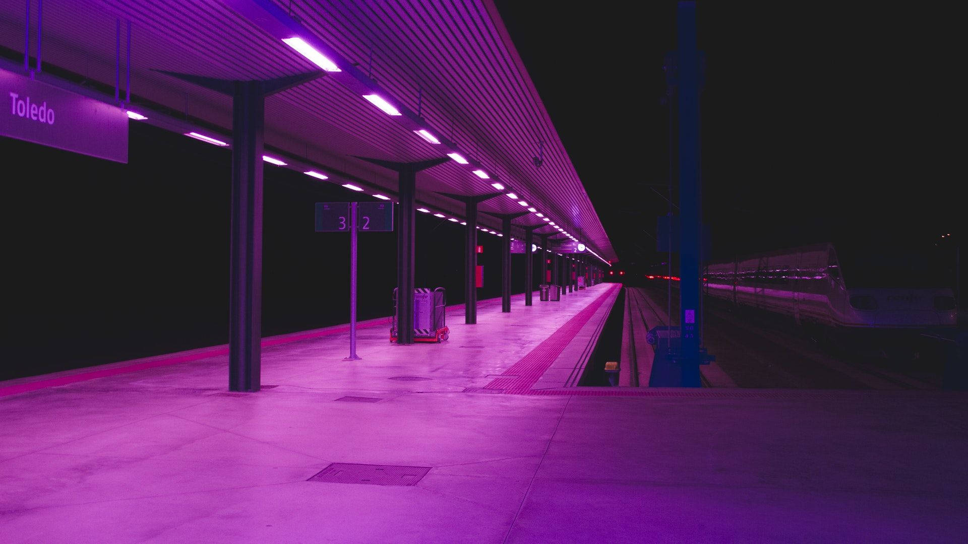 Estación de tren rosa neón Fondos de pantalla