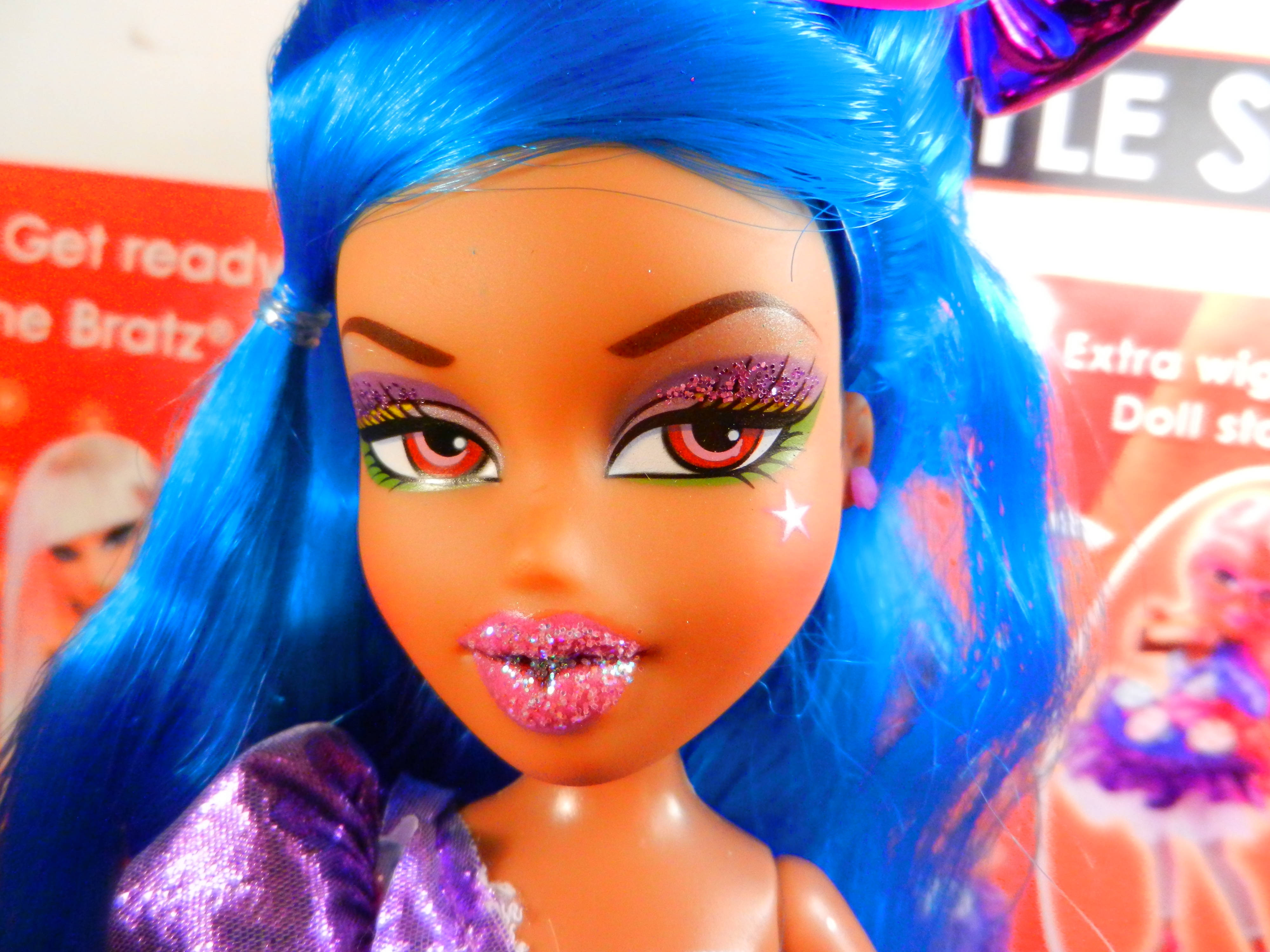 Estética Bratz de Cabello Azul Brillante Fondos de pantalla