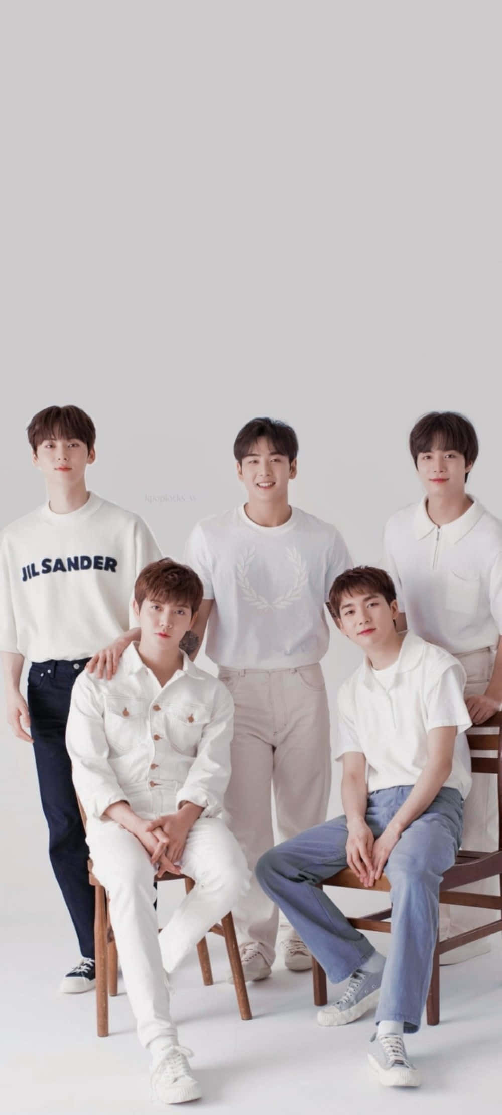 Estética del grupo de Kpop Nuest Fondos de pantalla