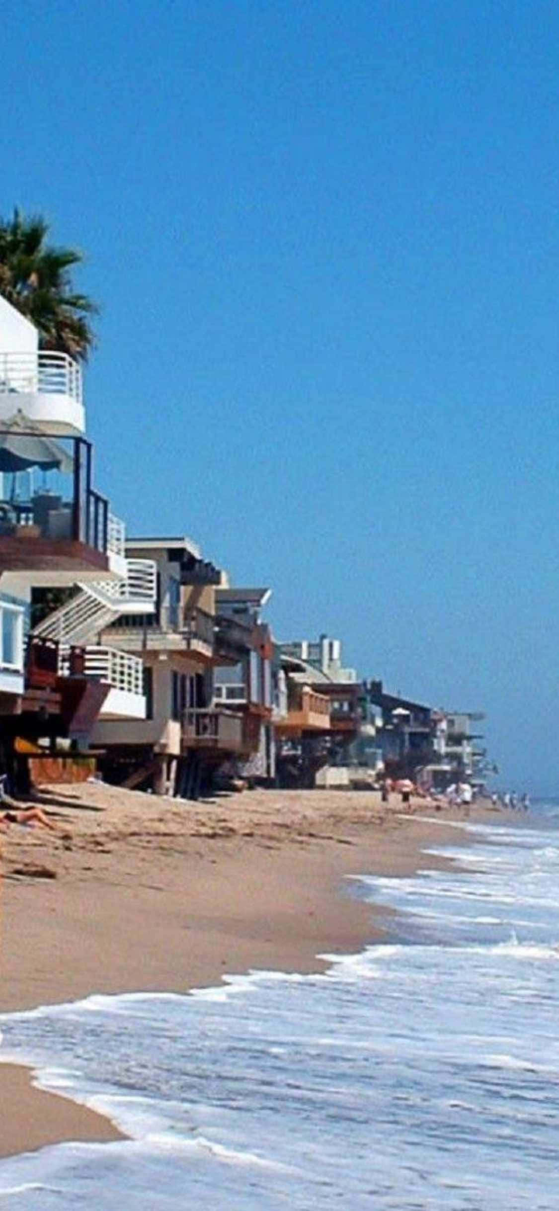 Explora la belleza de Malibú con el iPhone Xs Fondos de pantalla