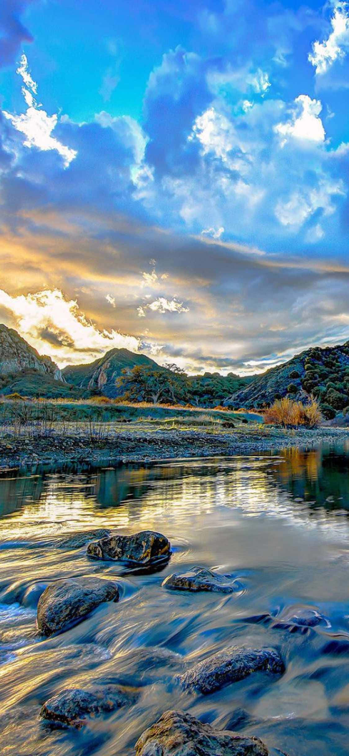 "Explora la belleza de Malibu con el iPhone Xs" Fondos de pantalla