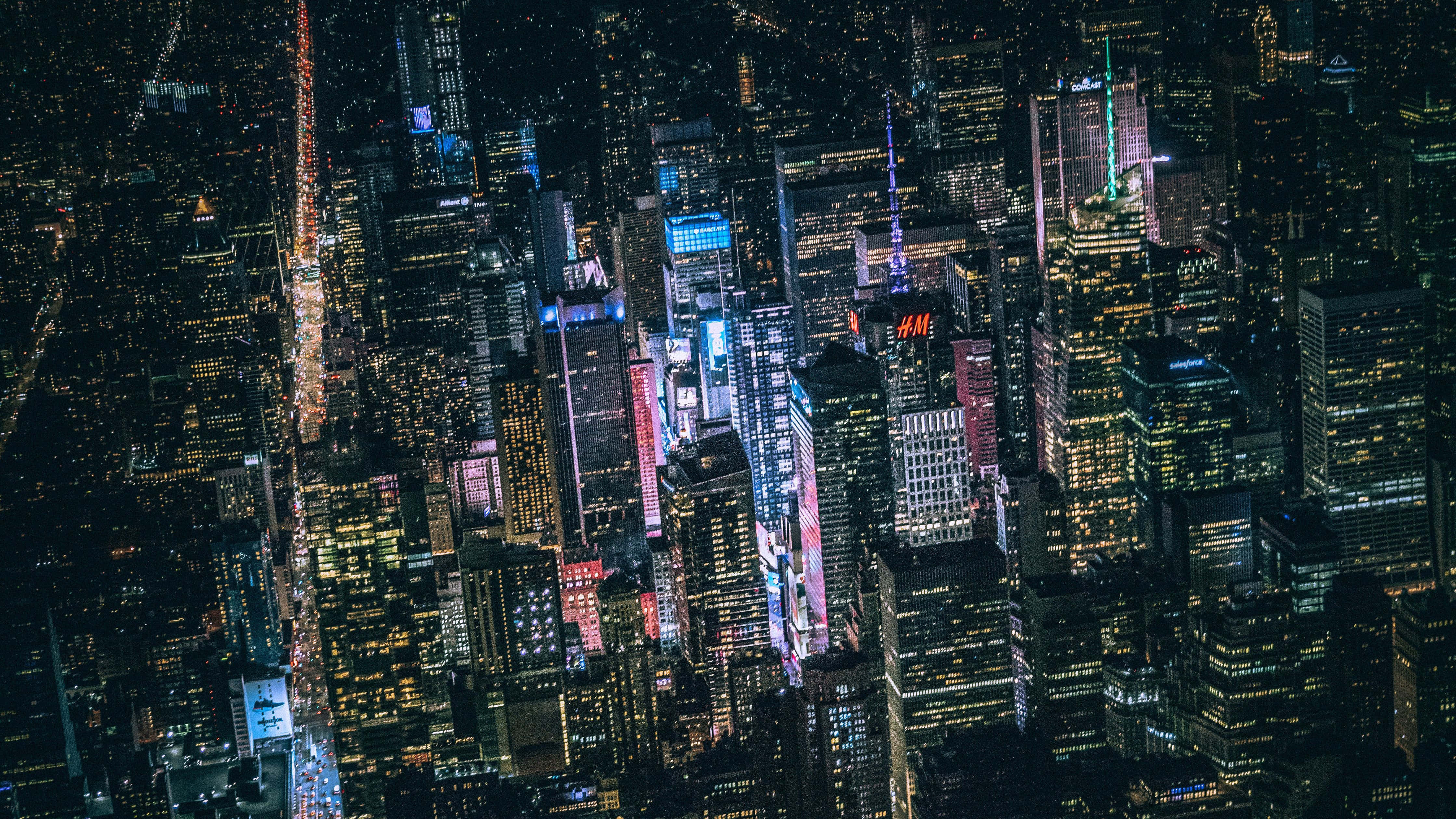 Explorando las profundidades elaboradas de Dark City Fondos de pantalla