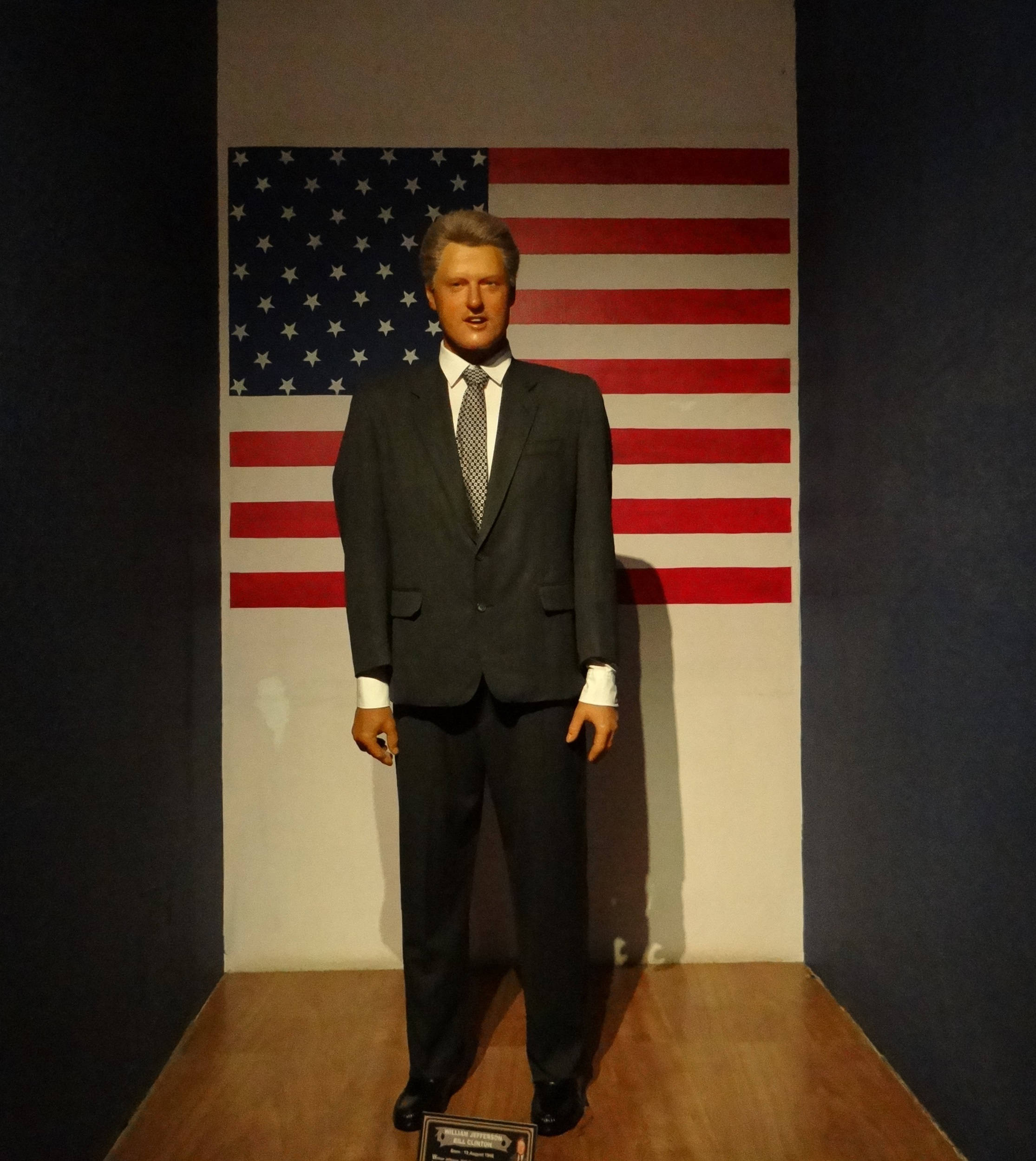 Expresidente de EE.UU. Bill Clinton dando un discurso Fondos de pantalla