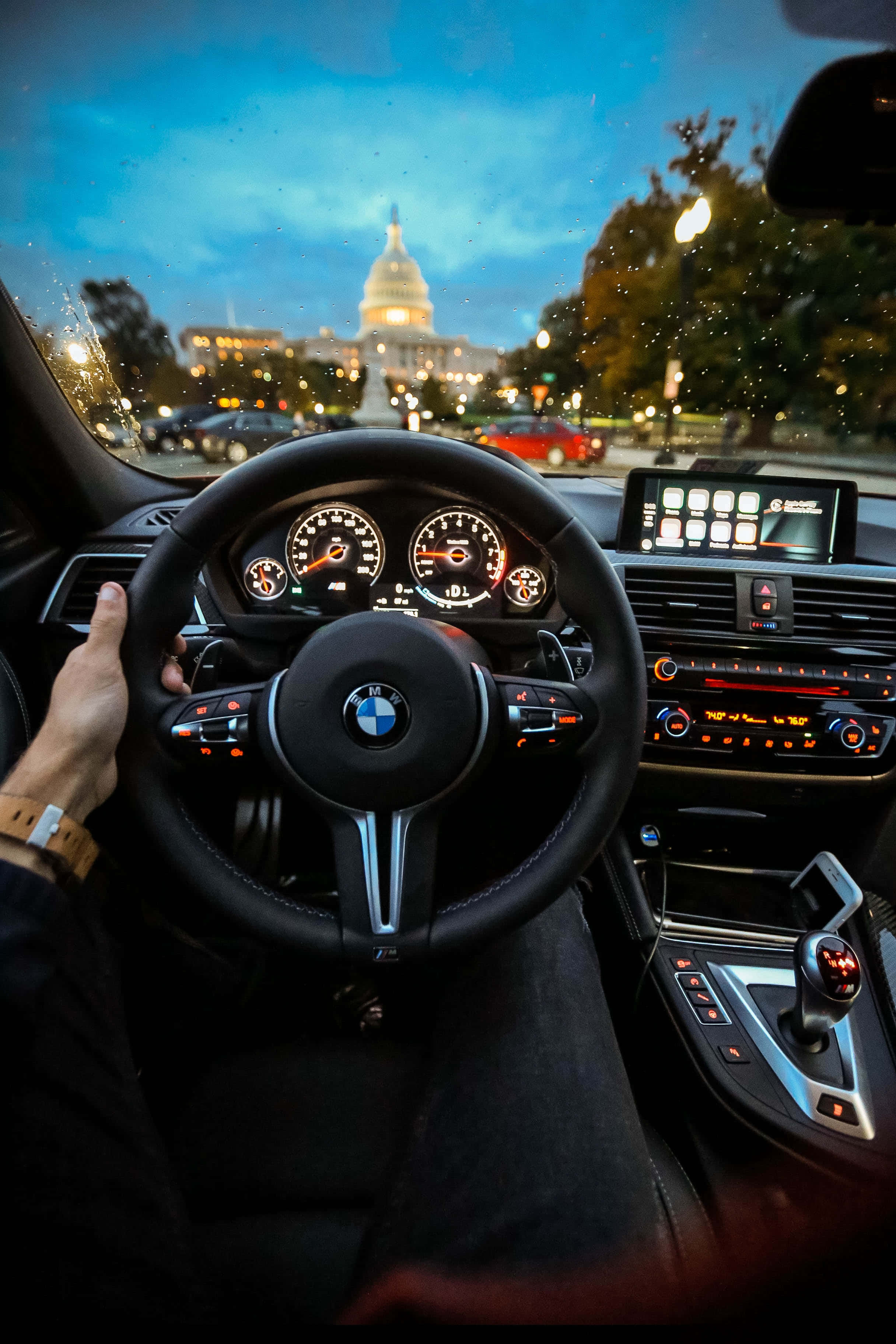 Fondo BMW Sosteniendo el Volante Fondos de pantalla