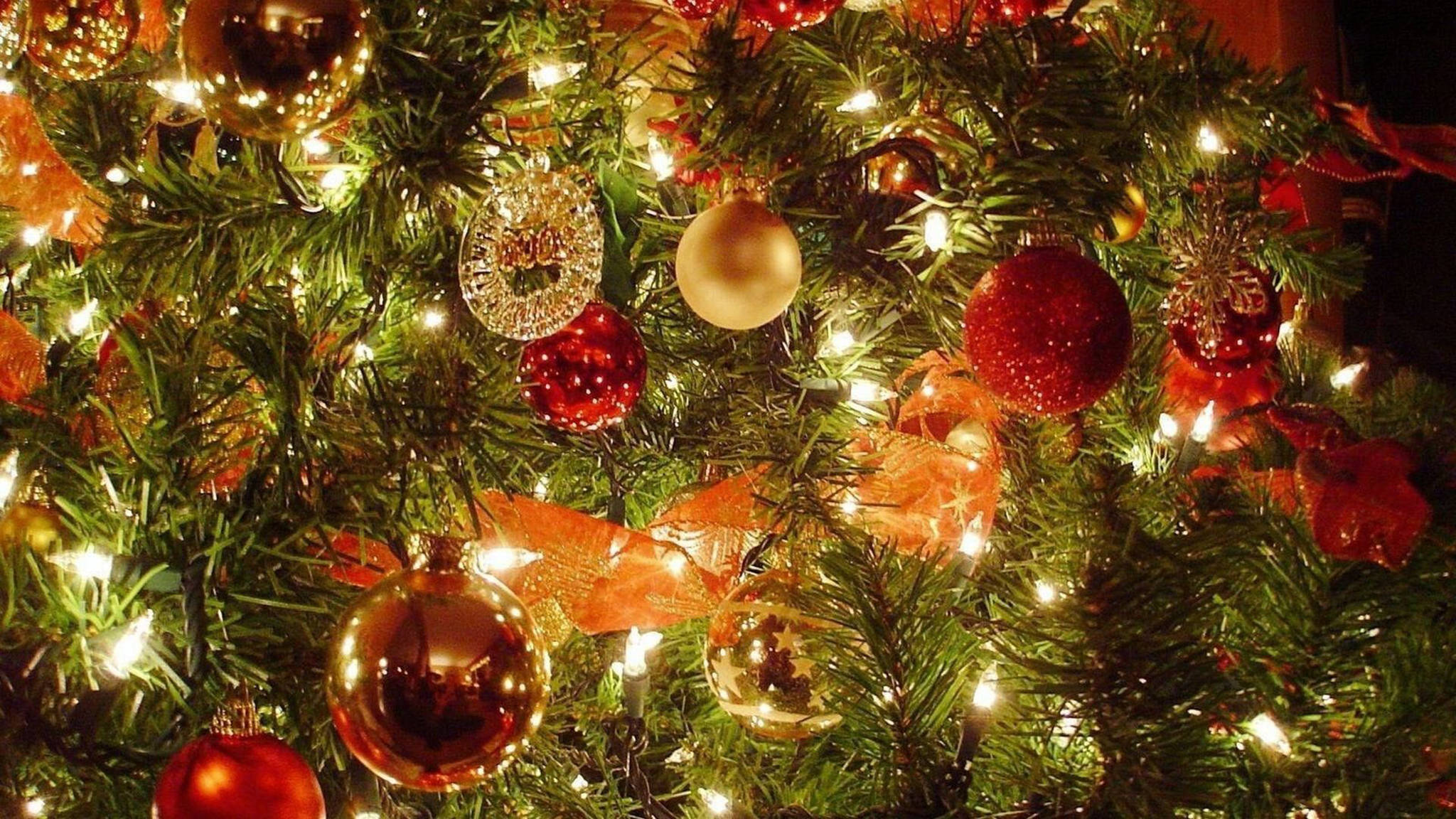 Fondo de escritorio navideño con corona Fondos de pantalla