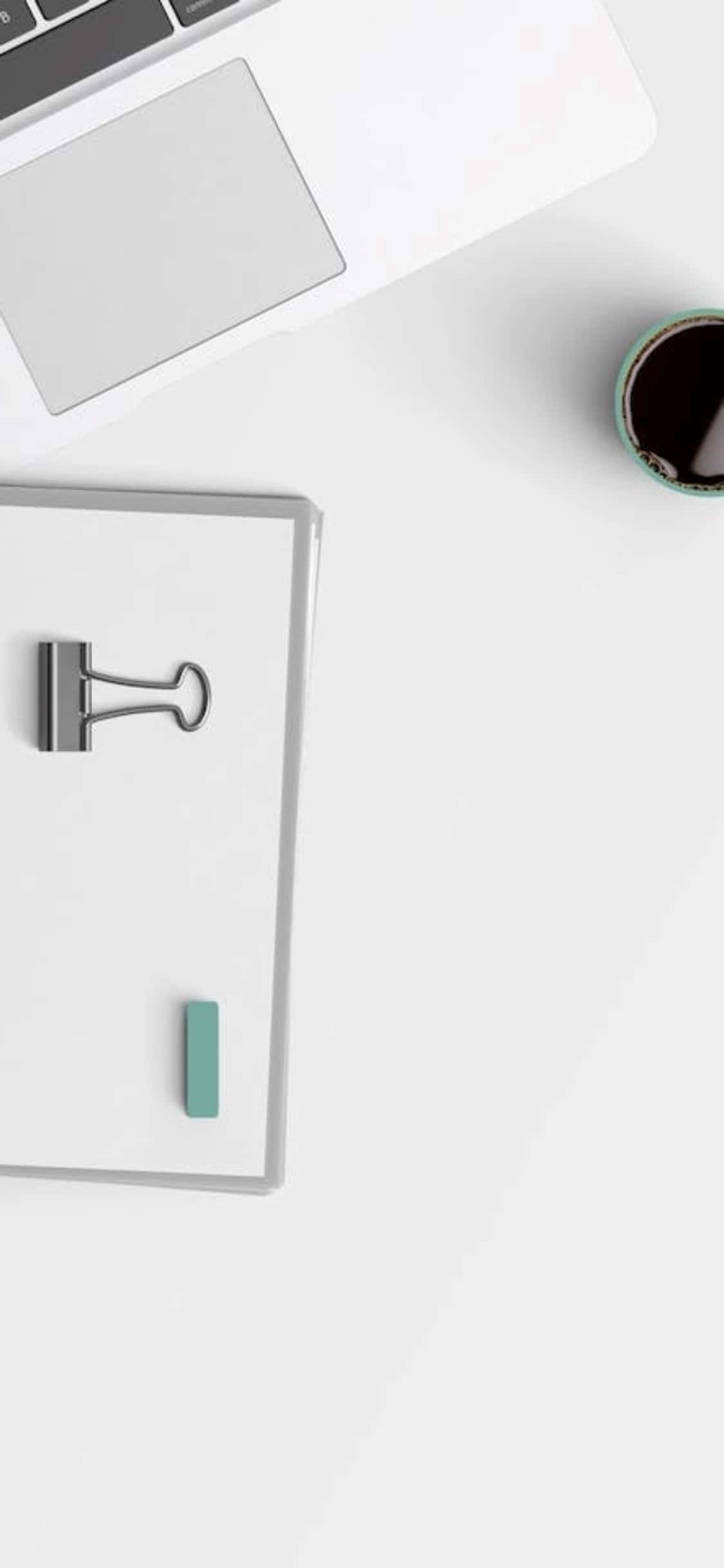 Fondo de escritorio para iPhone X con portapapeles y laptop Fondos de pantalla