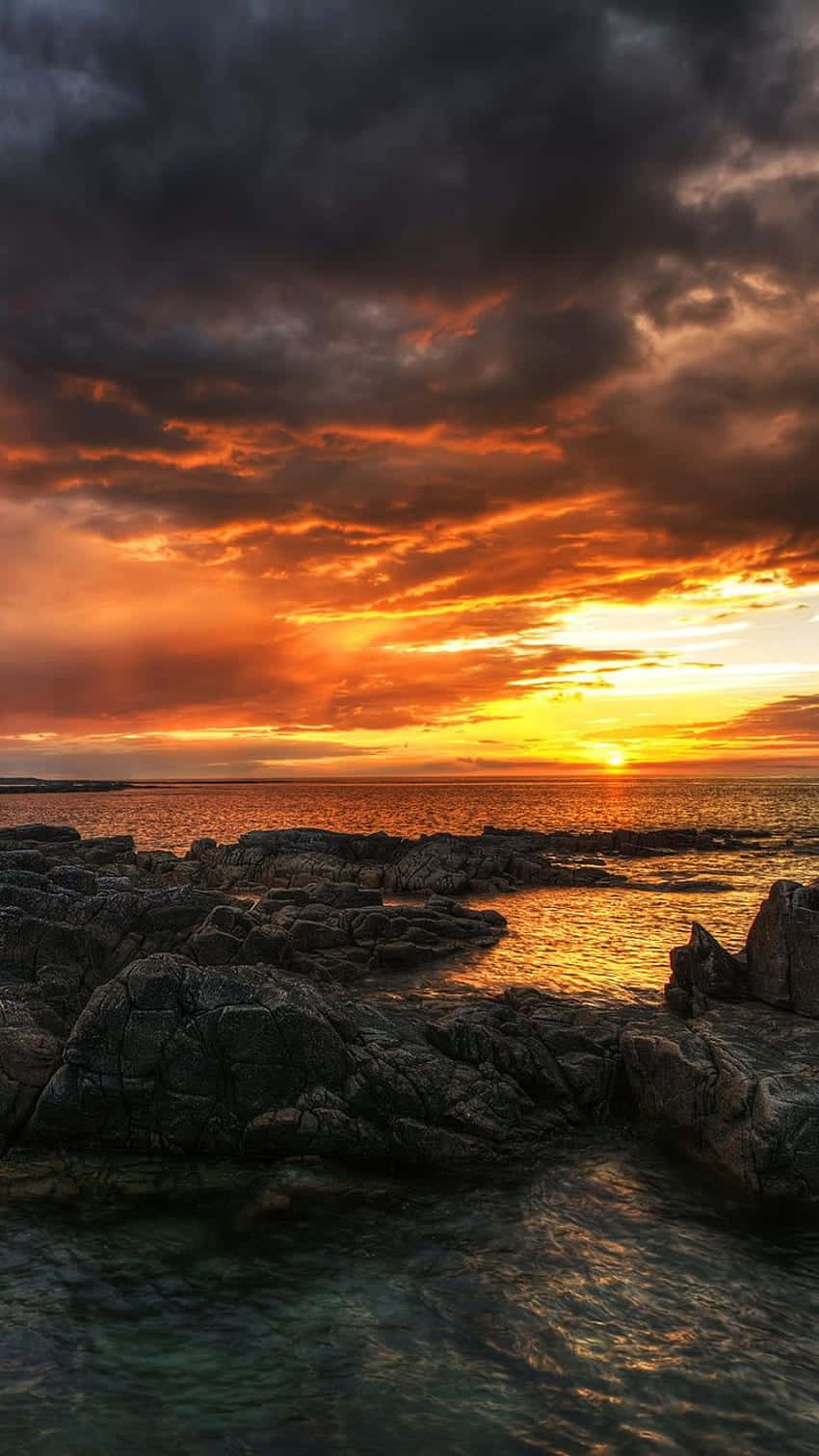 Fondo de iPhone X Malibu Cielo Tormentoso al Atardecer Fondos de pantalla
