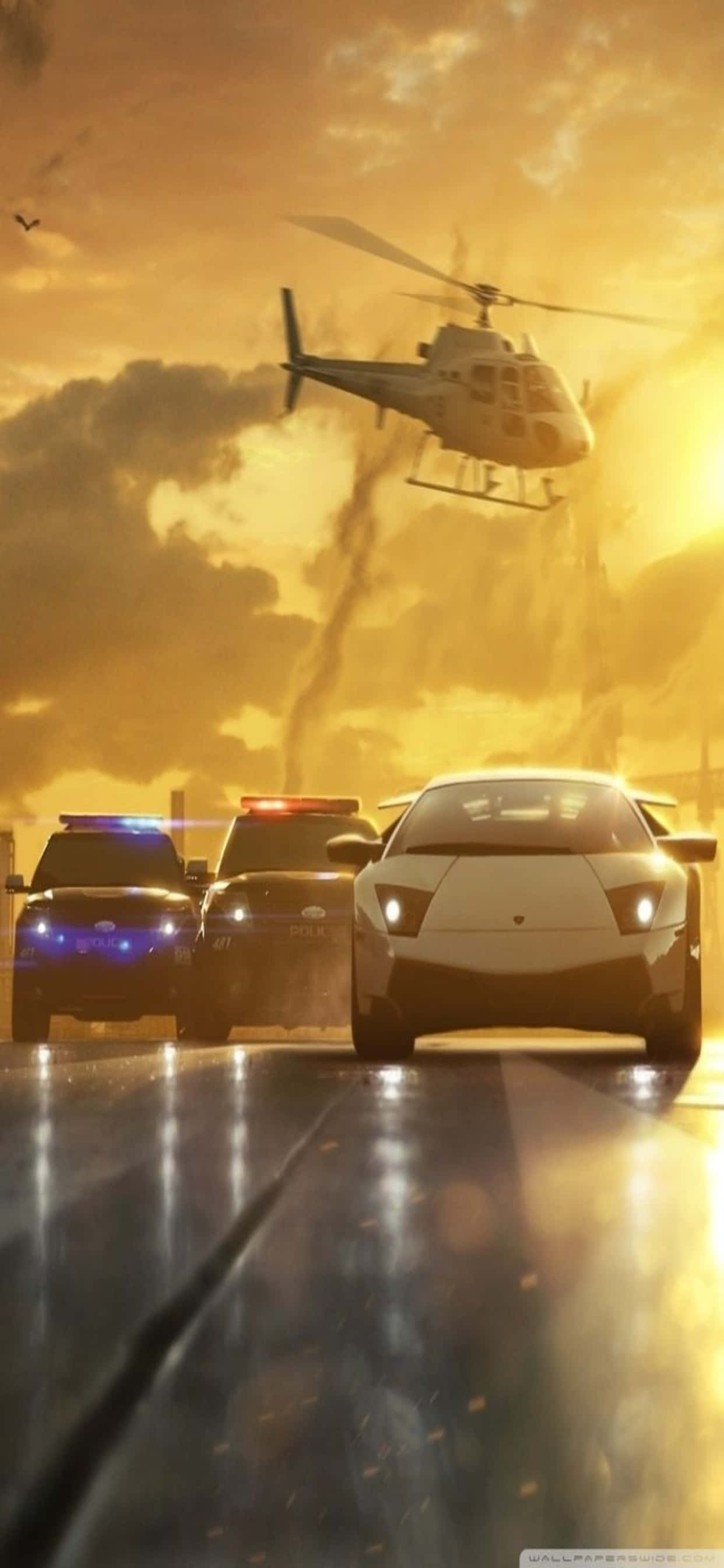Fondo de juego dramático de Need for Speed Heat mostrado en iPhone XS Max Fondos de pantalla