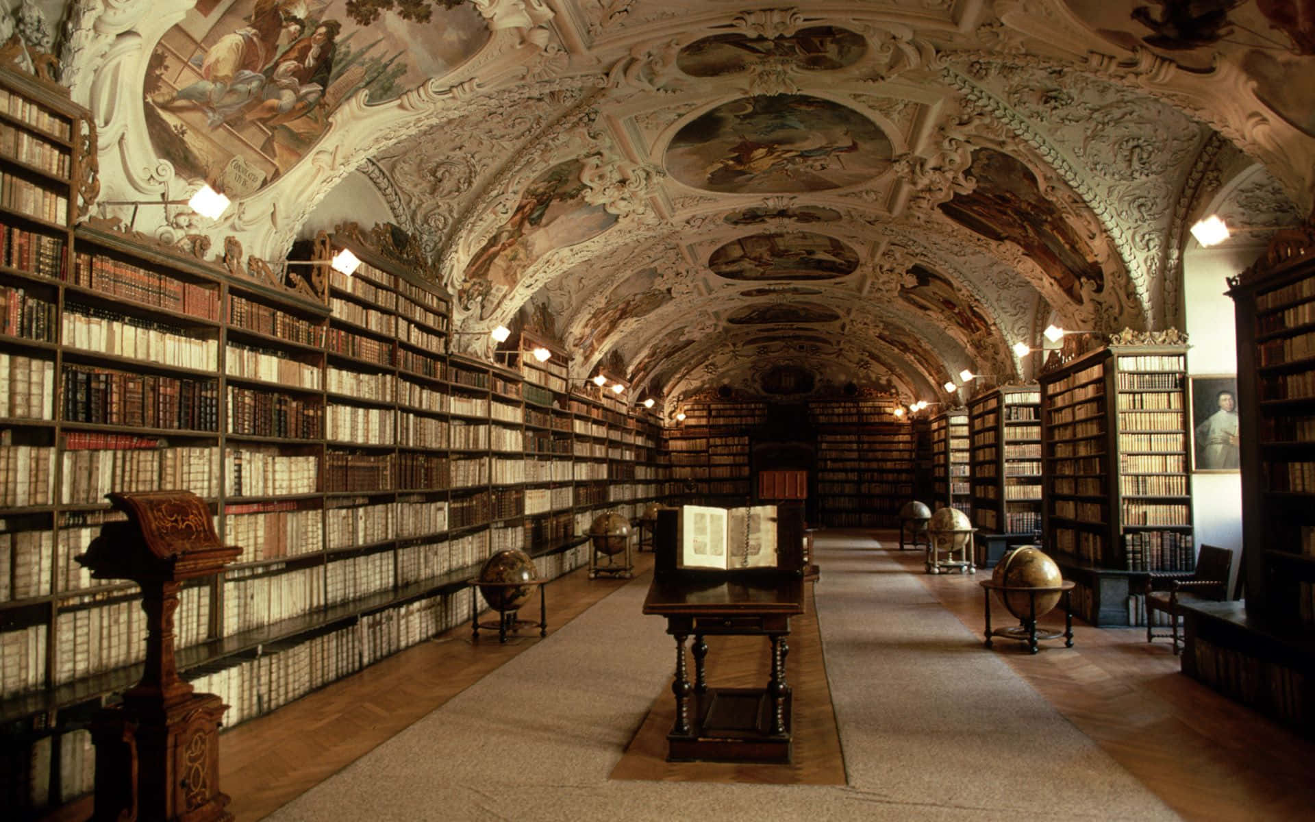 Fondo de la Biblioteca Nacional de la República Checa Fondos de pantalla
