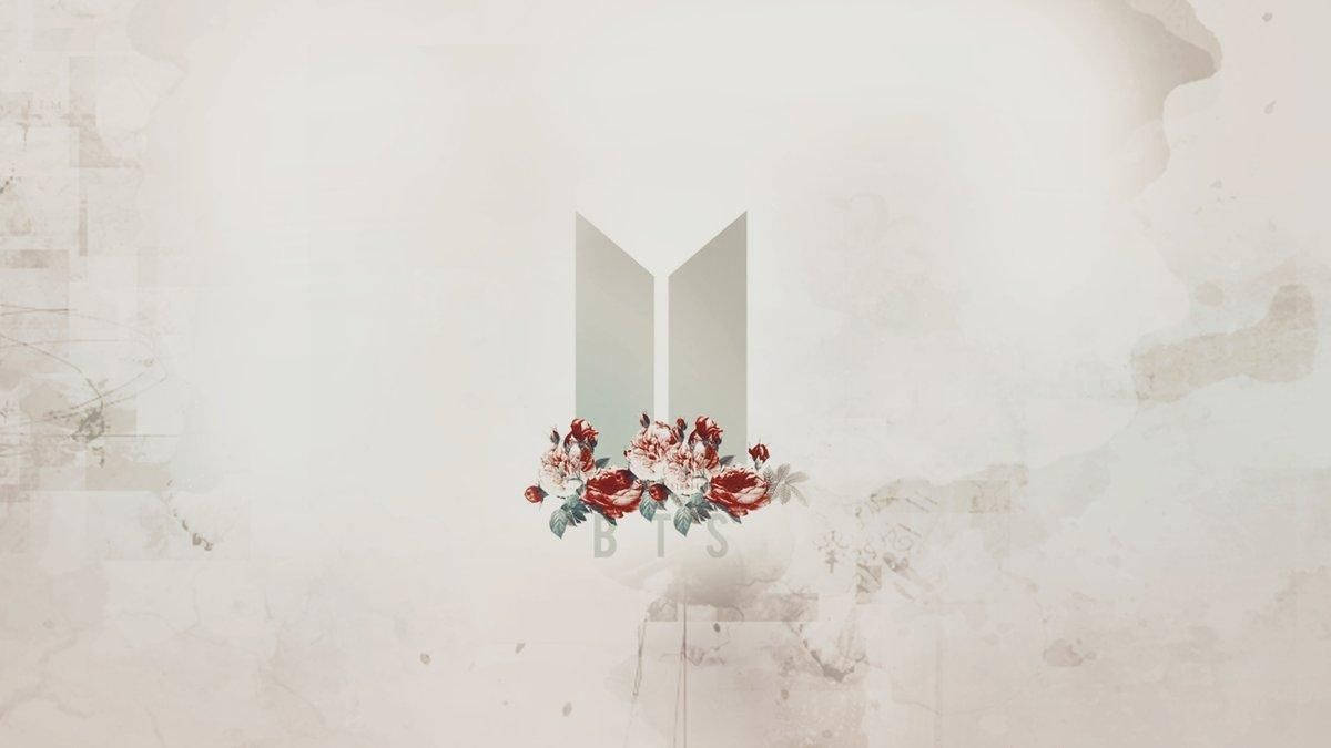 Fondo de laptop de BTS con logo y flores Fondos de pantalla
