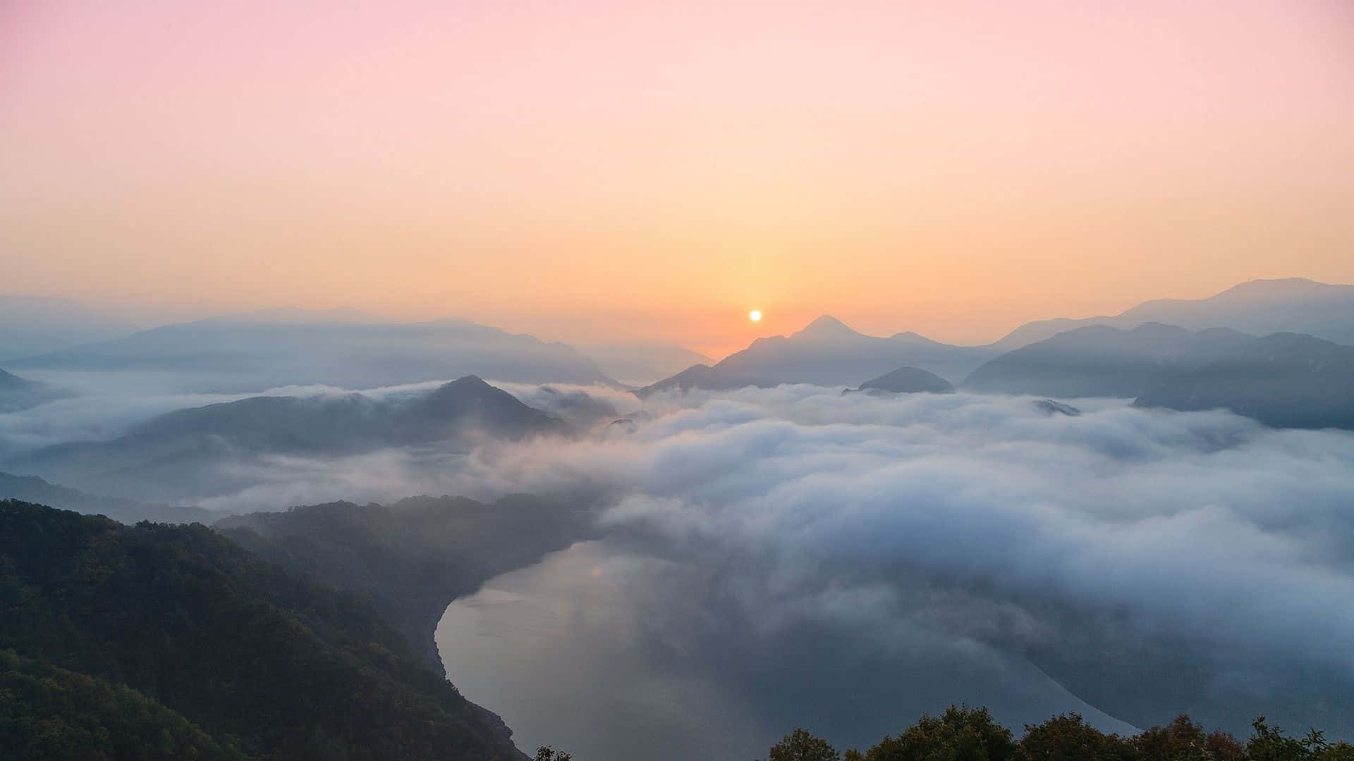 Fondo de nubes y amanecer Fondos de pantalla