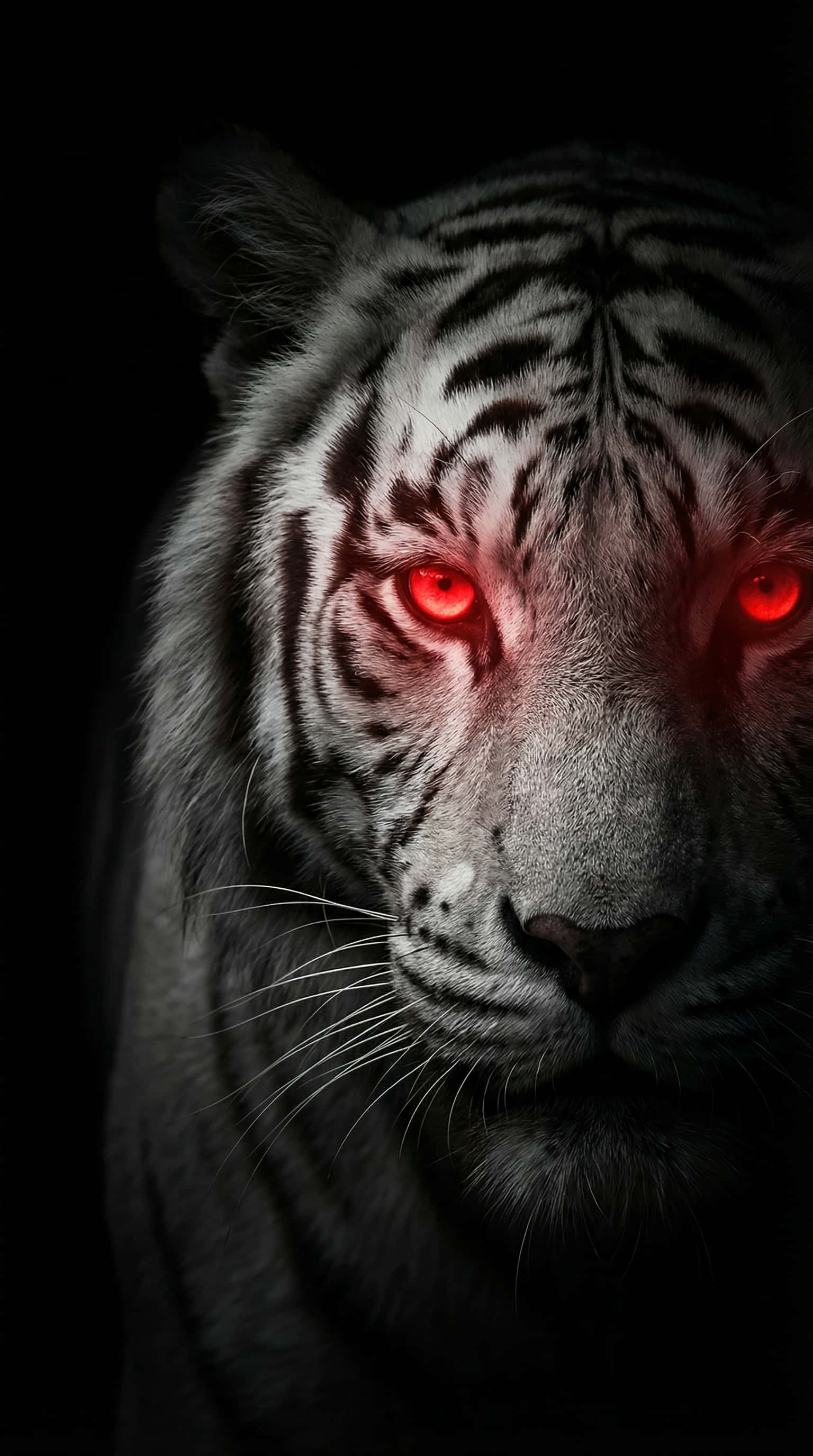 Fondo de pantalla 4K de tigre blanco con ojos rojos brillantes Fondos de pantalla