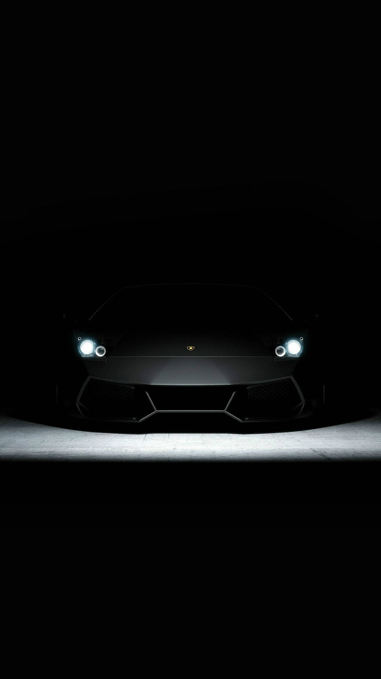 Fondo de pantalla de Lamborghini negro estético con faros blancos para iPhone Fondos de pantalla