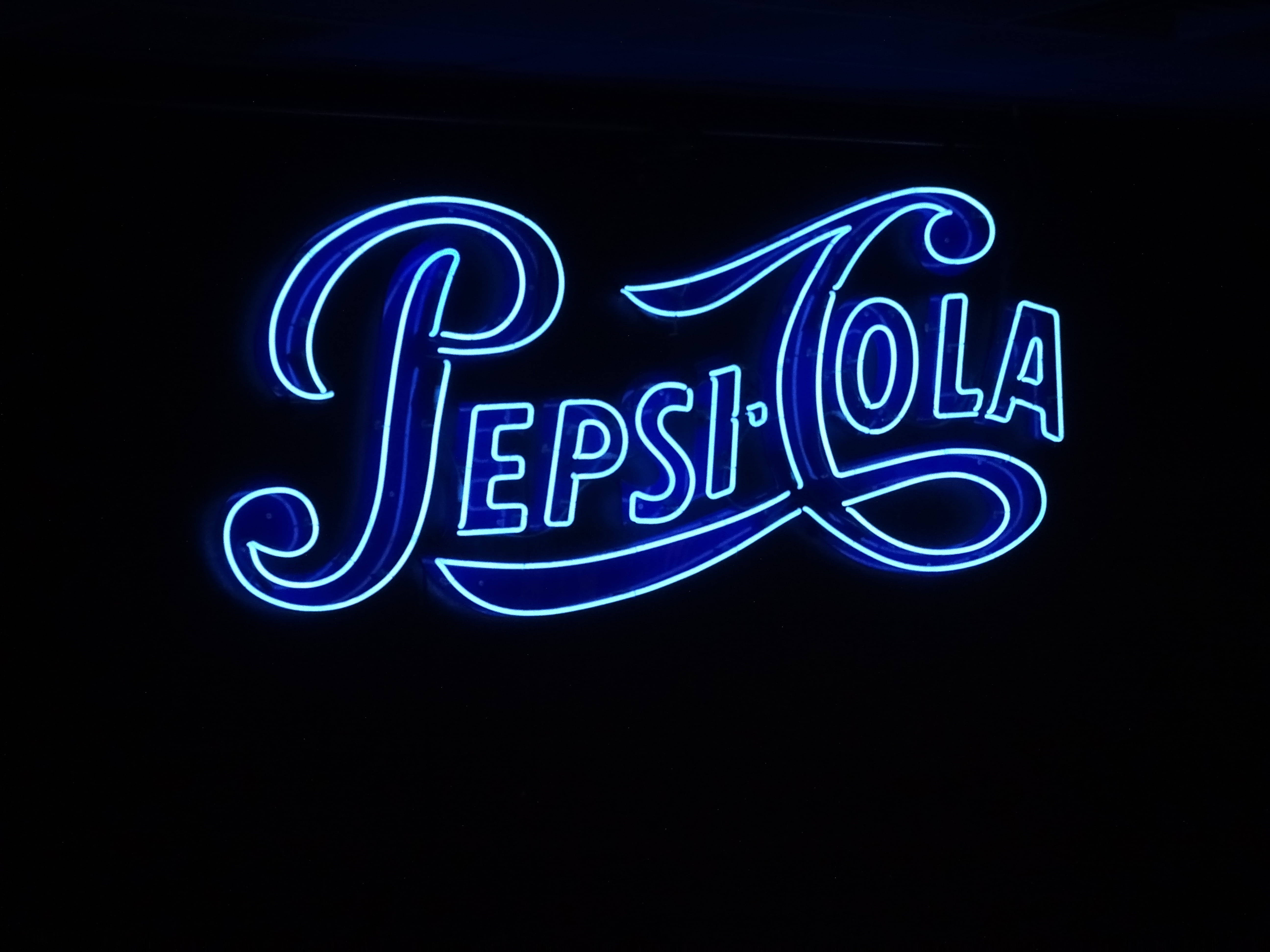 Fondo de pantalla estético de luz neón de Pepsi Cola para laptop Fondos de pantalla