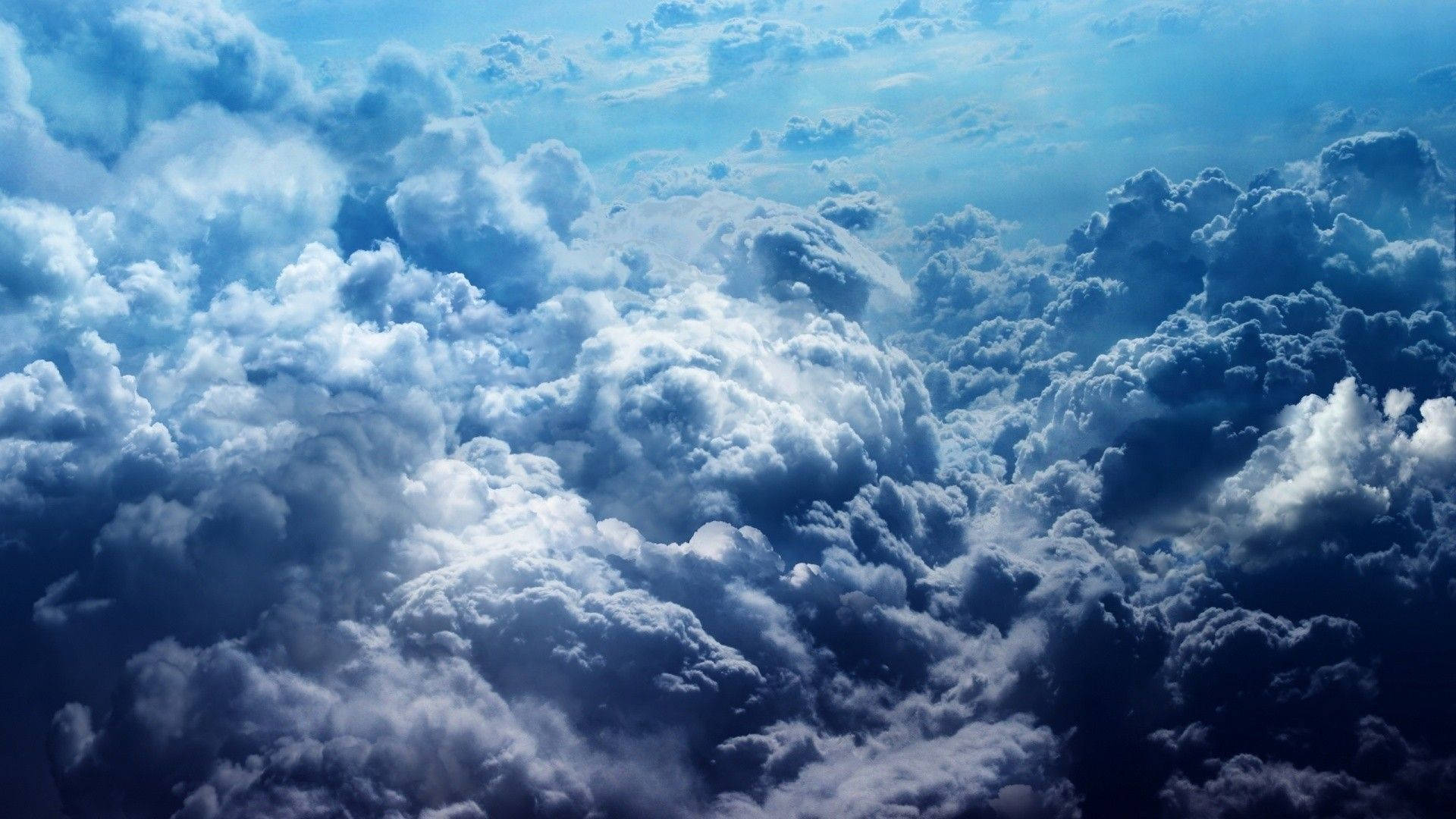 Fondo de pantalla estético de Mac con nubes de tormenta Fondos de pantalla