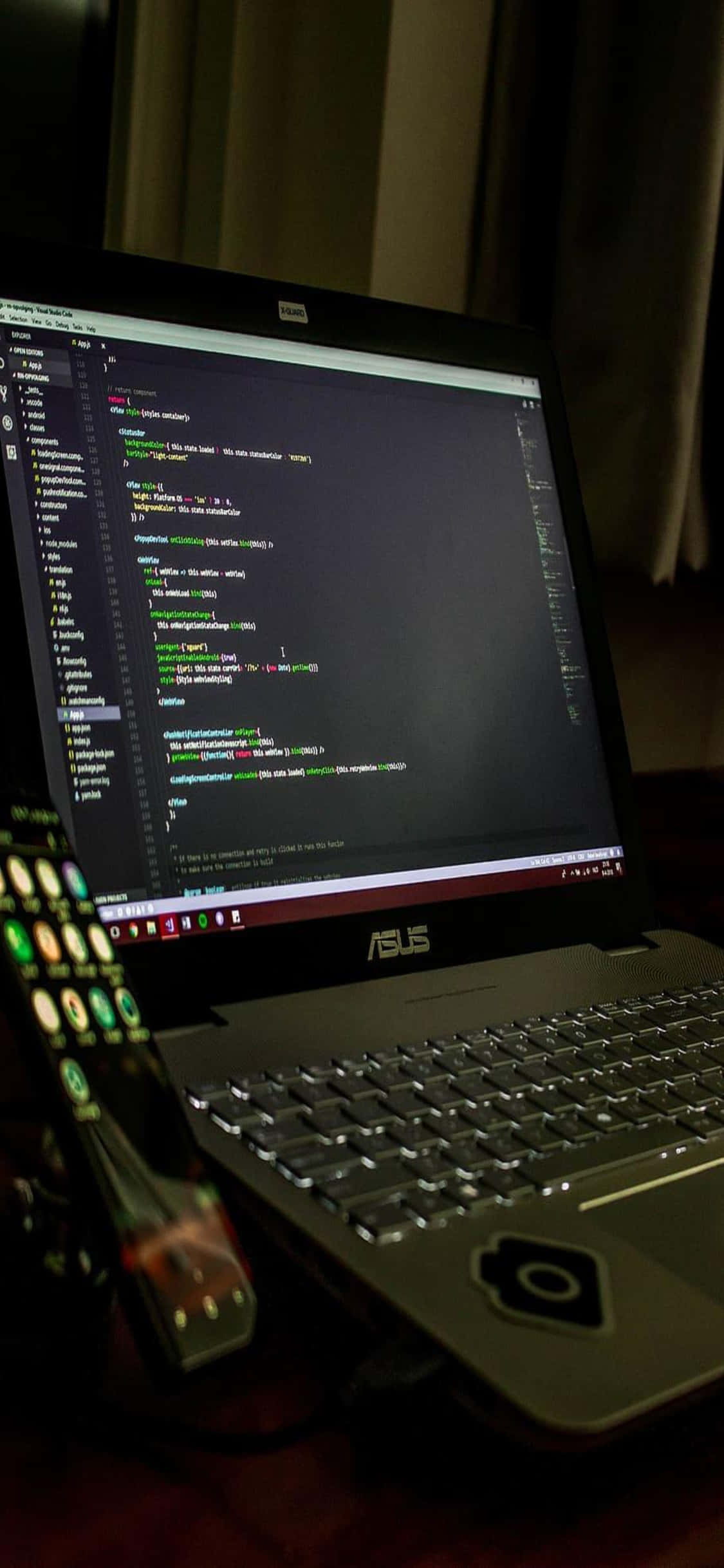 Fondo de Programación iPhone Xs en Pantalla de Laptop Fondos de pantalla