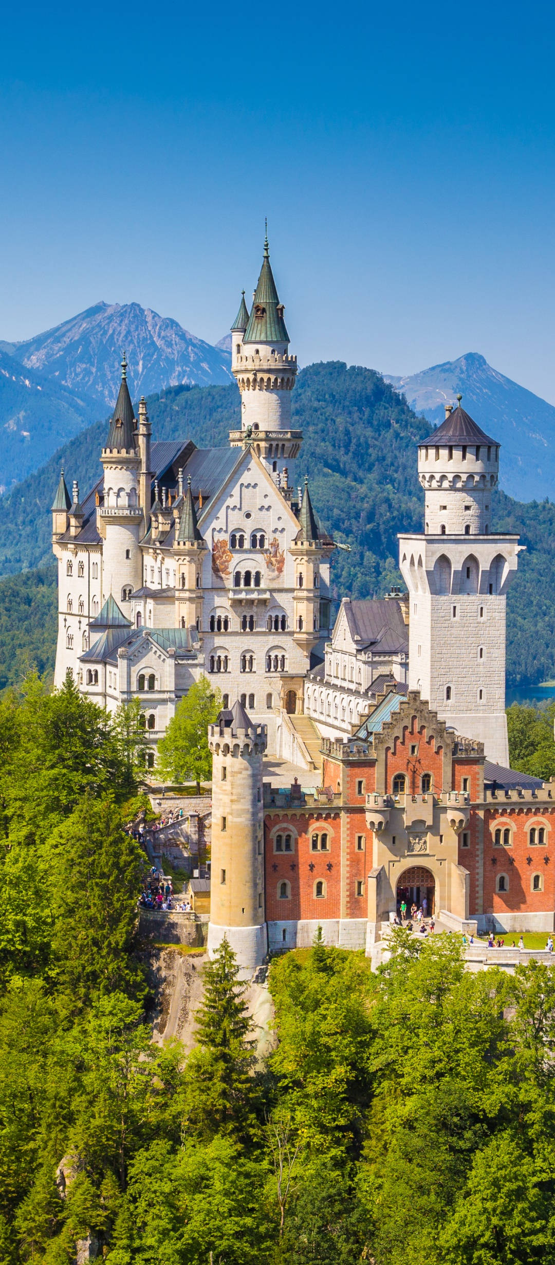 Fondo del Castillo de Neuschwanstein con Montañas Fondos de pantalla