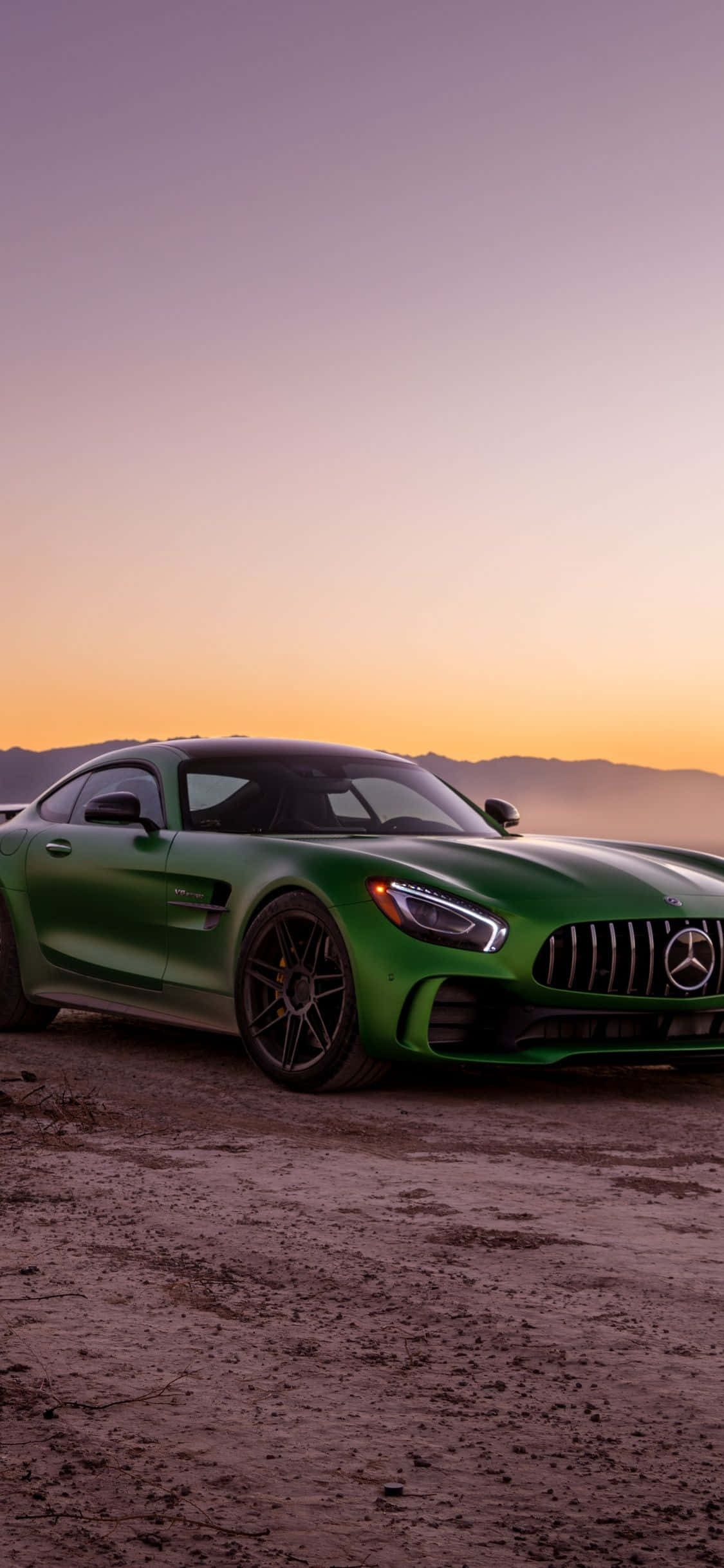 Fondo Verde Brillante de Mercedes AMG para iPhone Xs Fondos de pantalla
