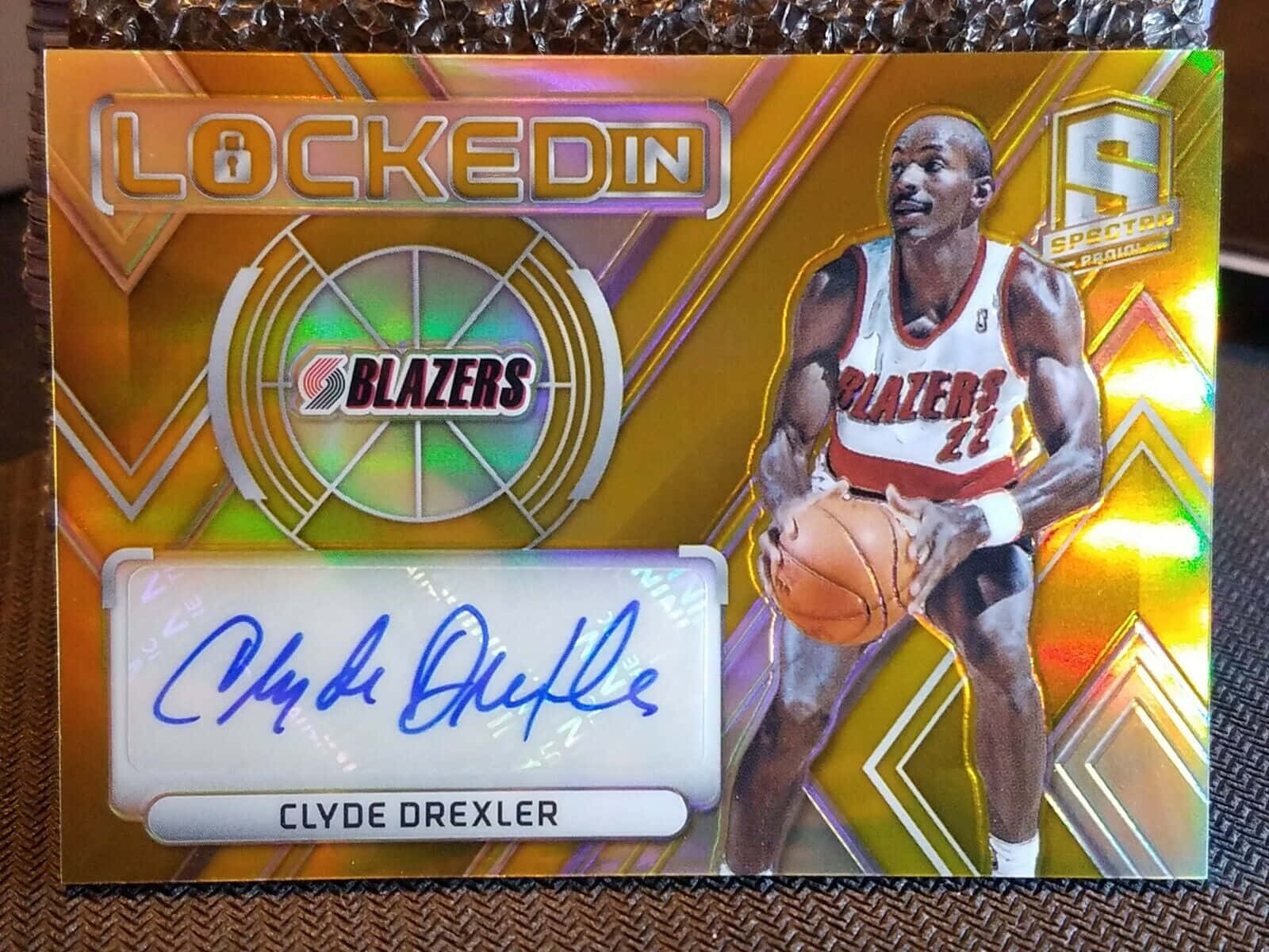 Foto Tarjeta Autografiada de Clyde Drexler, Jugador de la NBA Fondos de pantalla