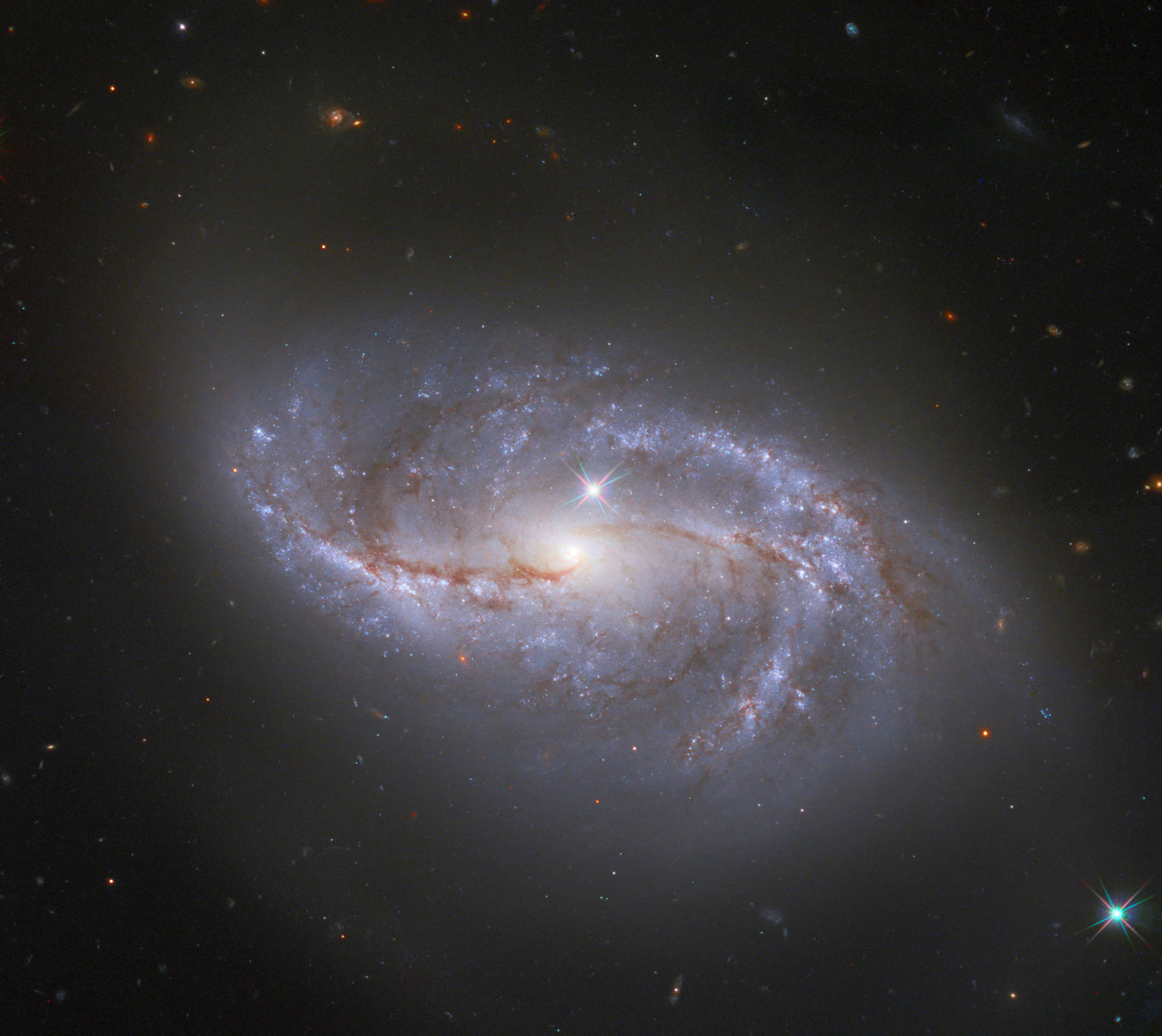 Galaxia espiral y su cuerpo celeste.