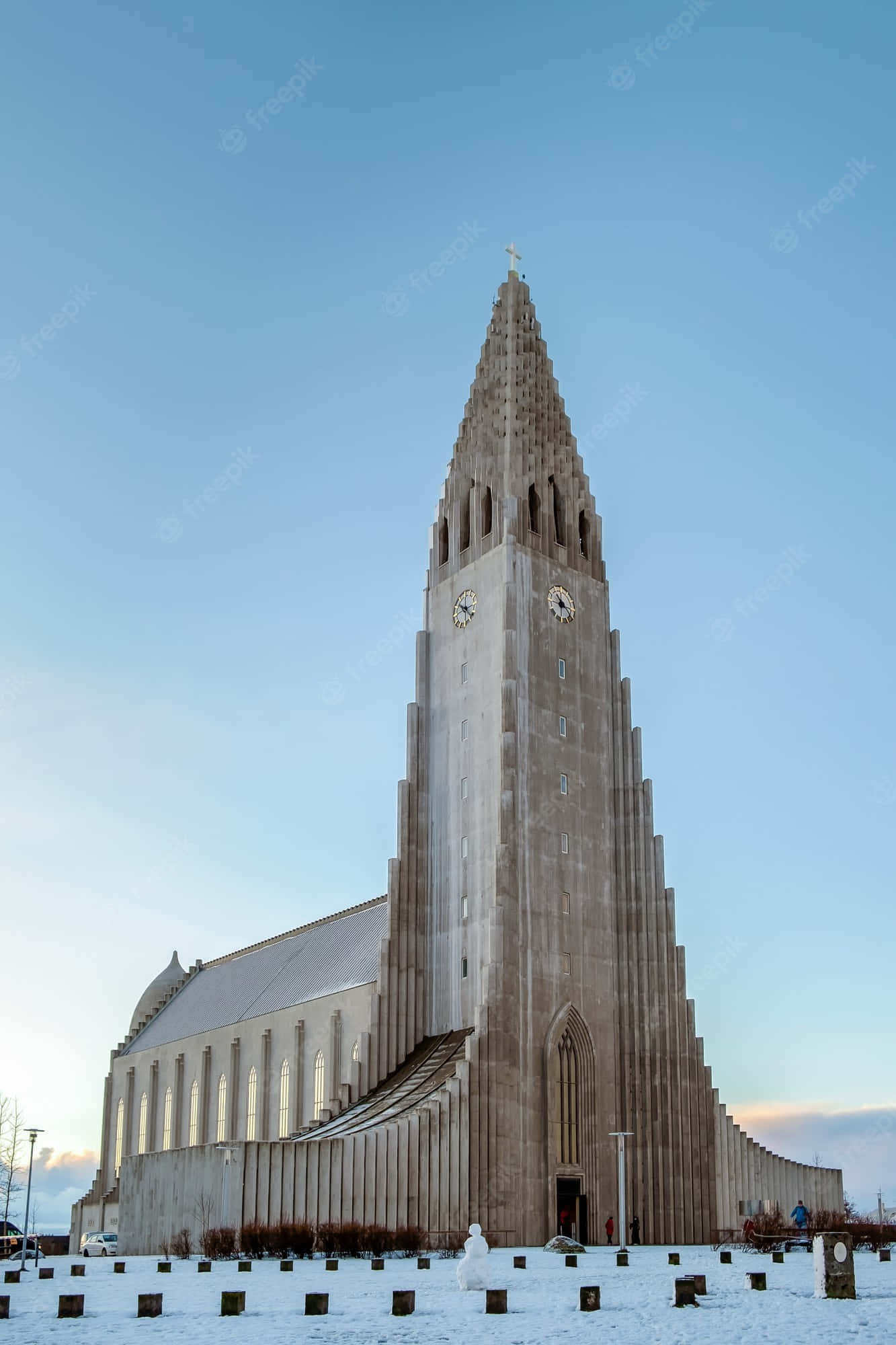 Hallgrimskirkja en el centro Fondos de pantalla
