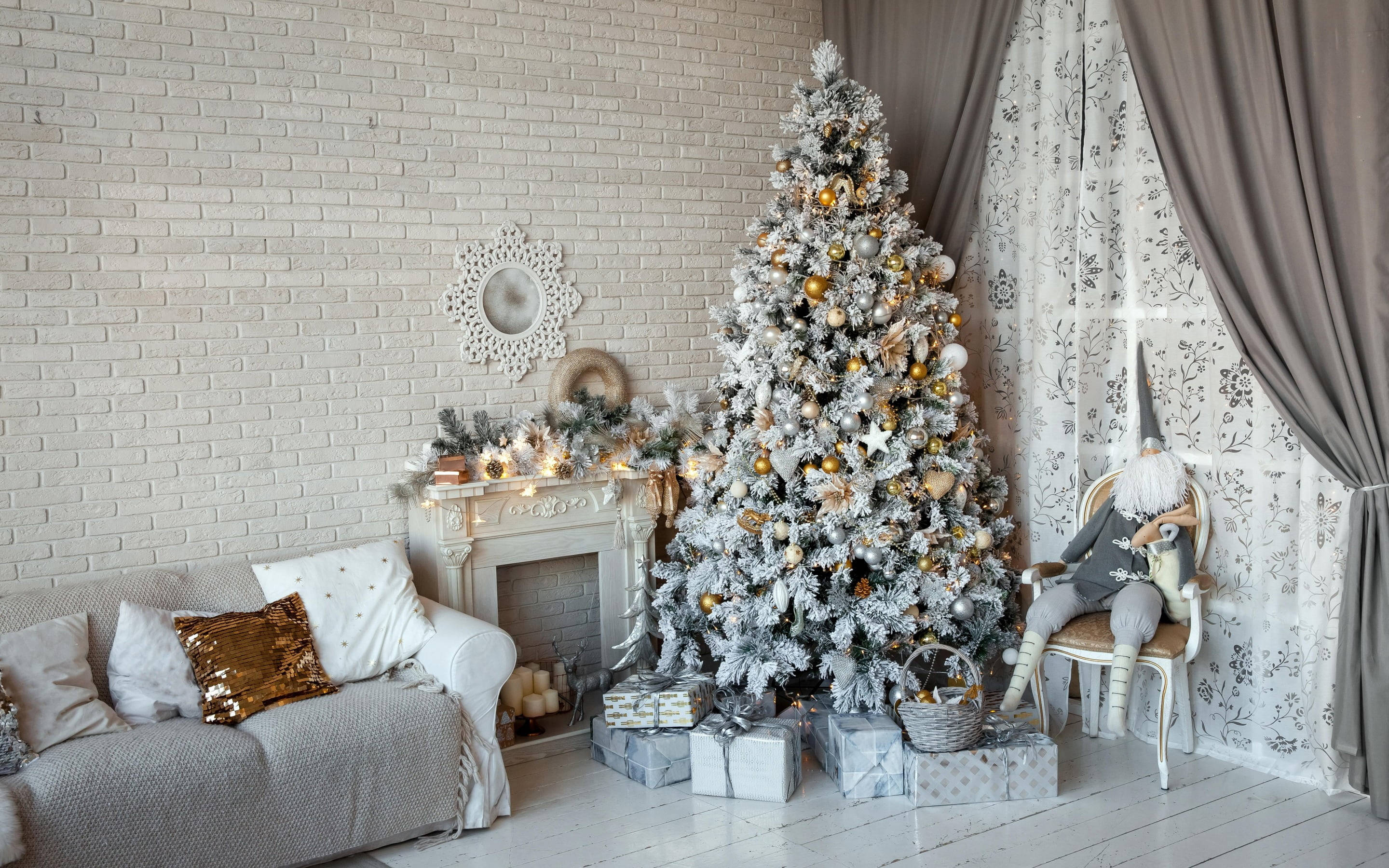 Hermosa habitación navideña con decoración blanca Fondos de pantalla