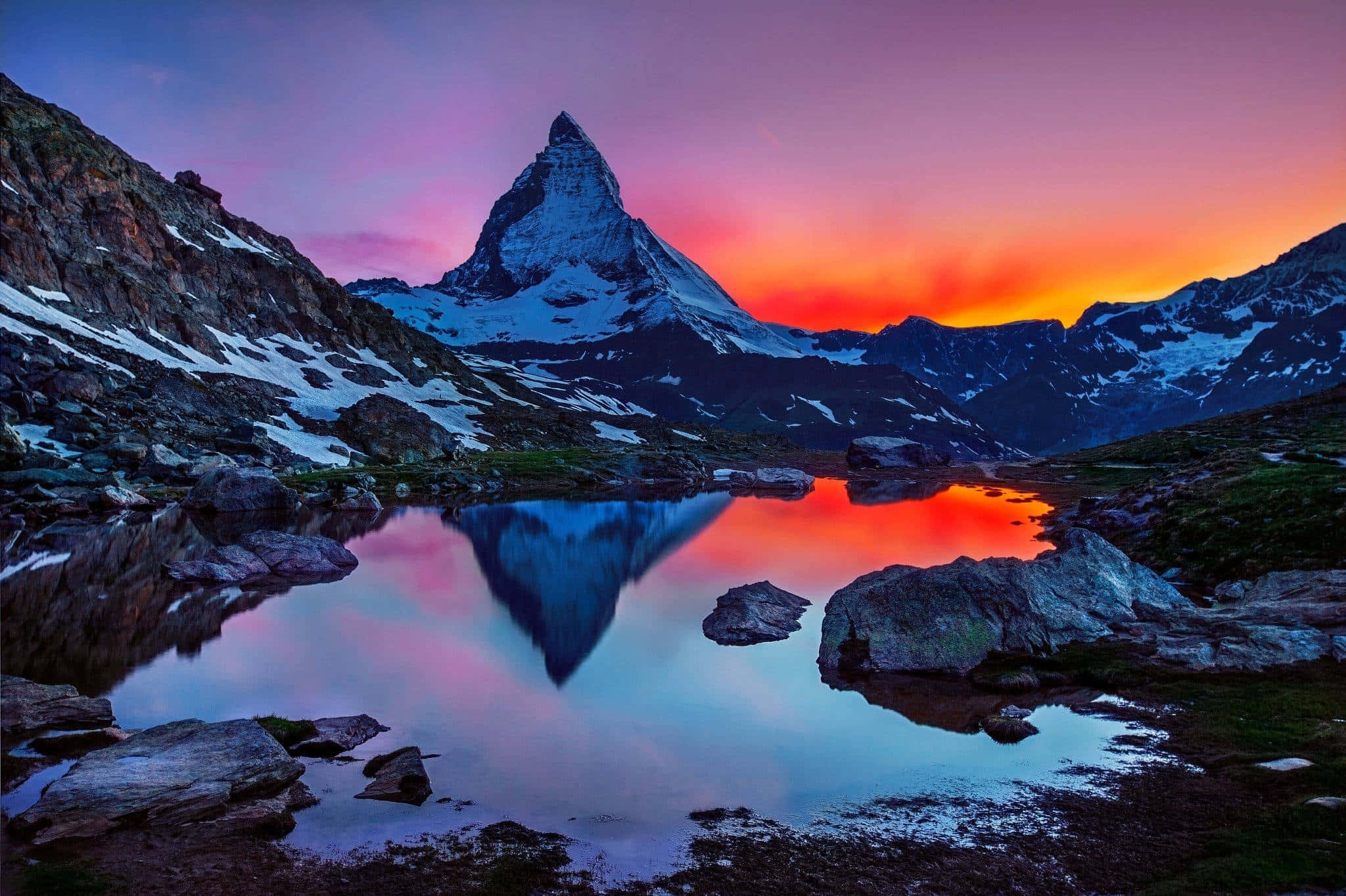 Hermosa puesta de sol en el Matterhorn Fondos de pantalla