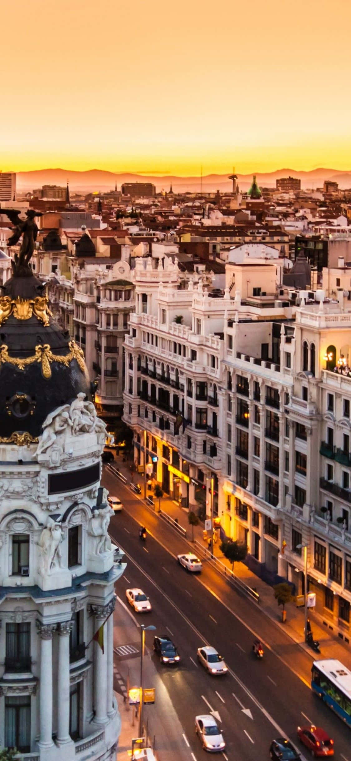 Hermosa vista callejera en Barcelona, España Fondos de pantalla