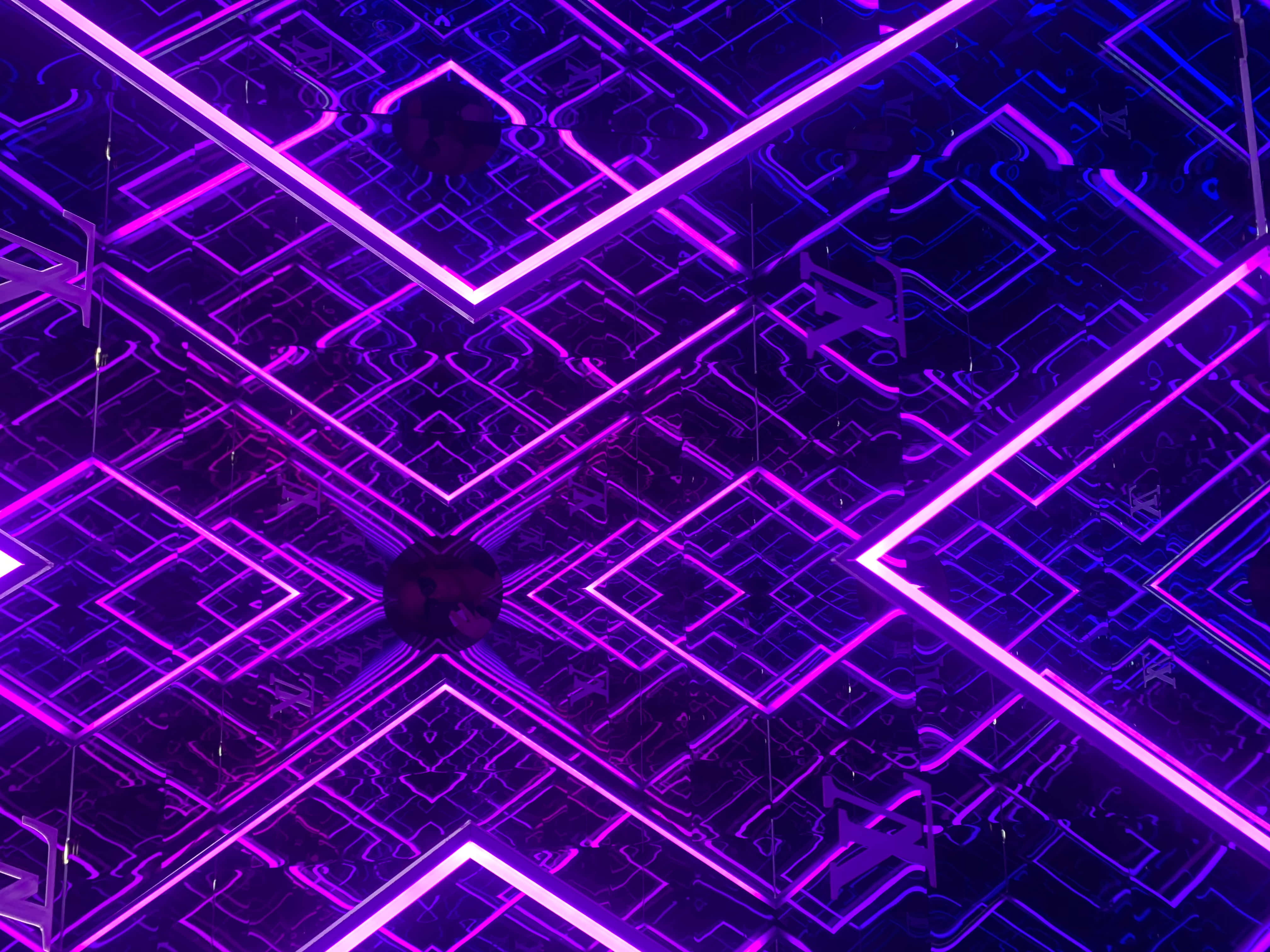 Hermosas luces neón moradas Fondos de pantalla