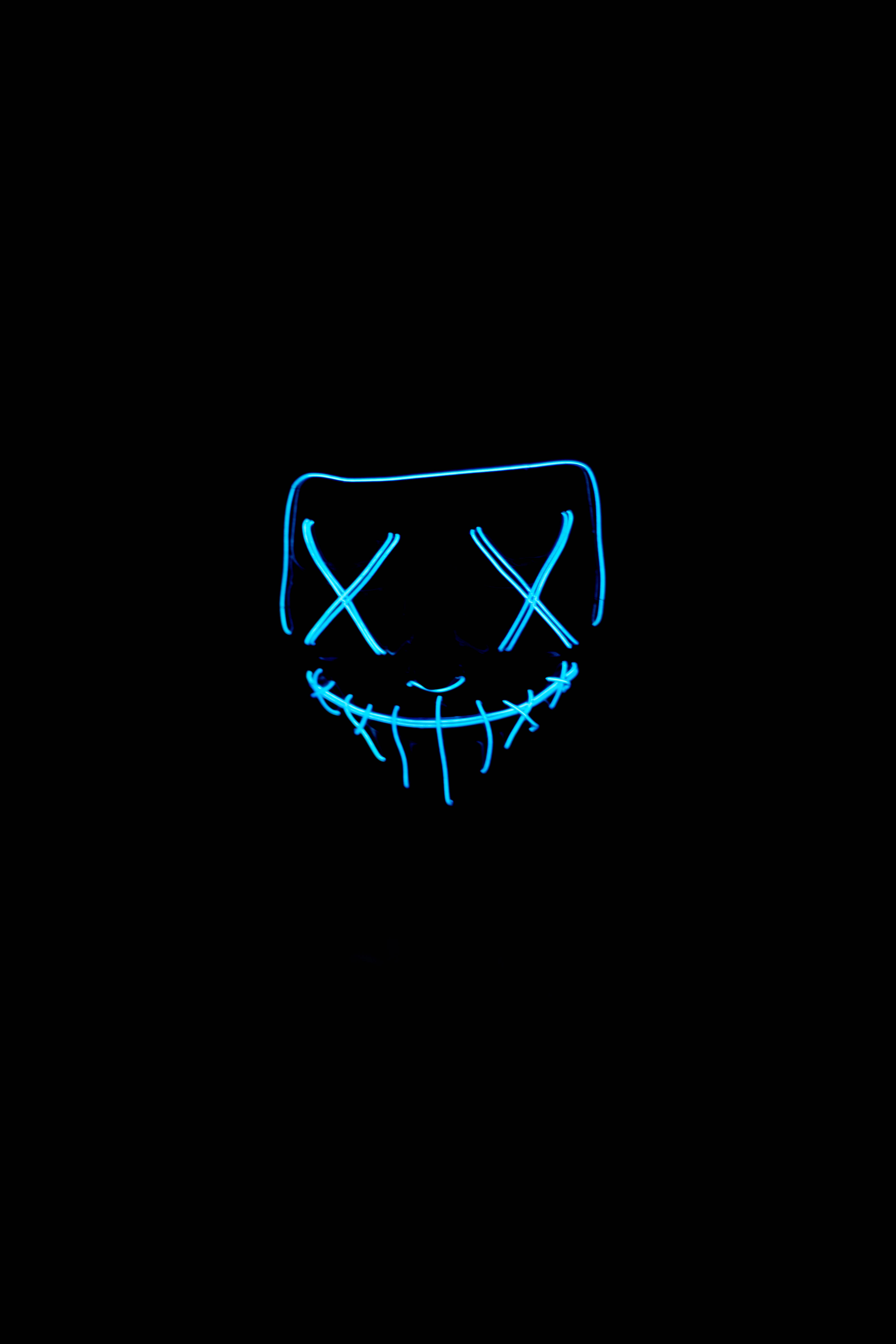 Ilumina la noche con una innovadora Máscara de Halloween LED azul de Dim. Fondos de pantalla