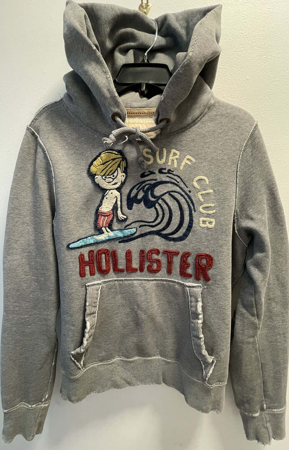 Ilumina tu guardarropa de invierno con piezas statement de Hollister Fondos de pantalla