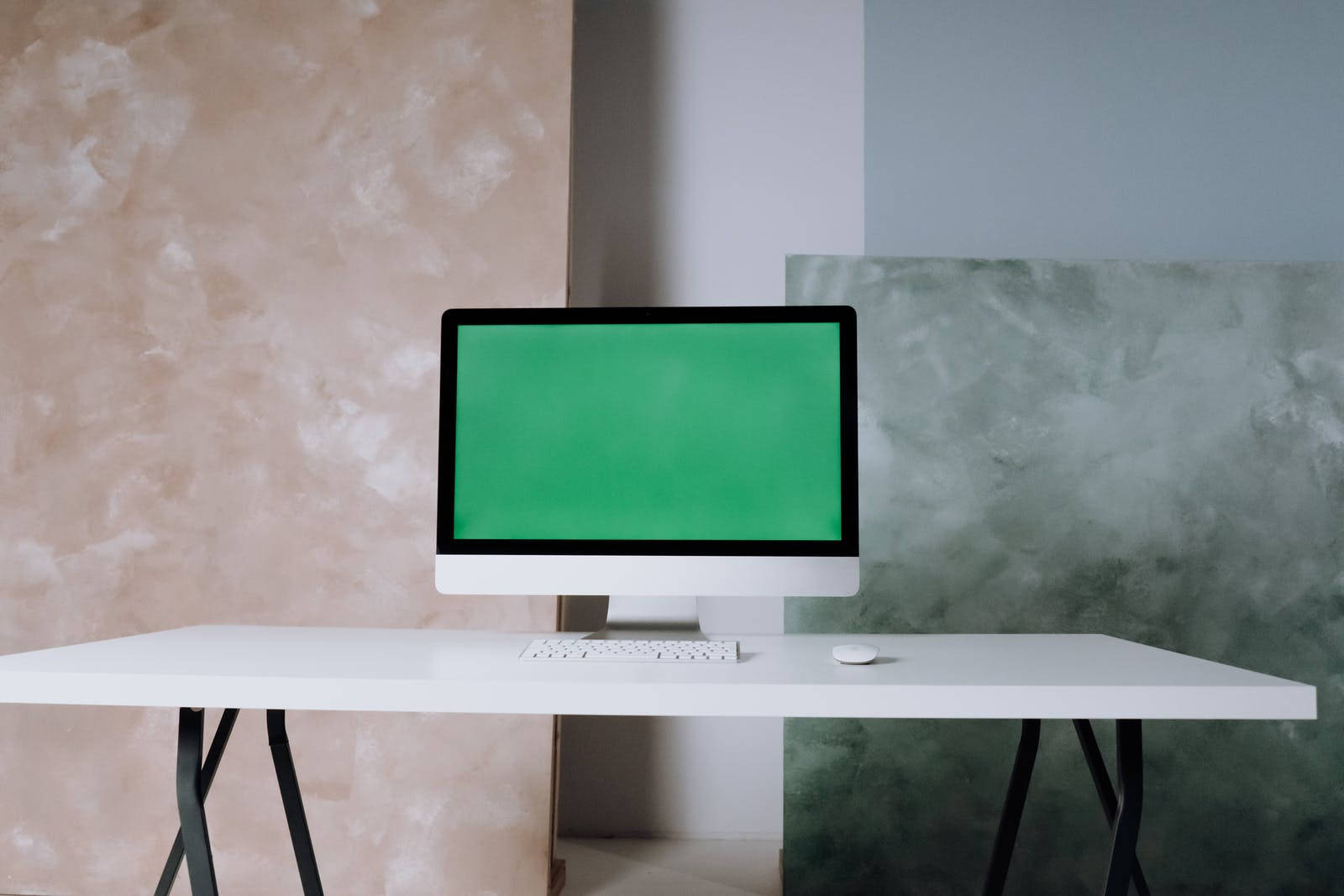 iMac con Pantalla Verde en Oficina Fondos de pantalla
