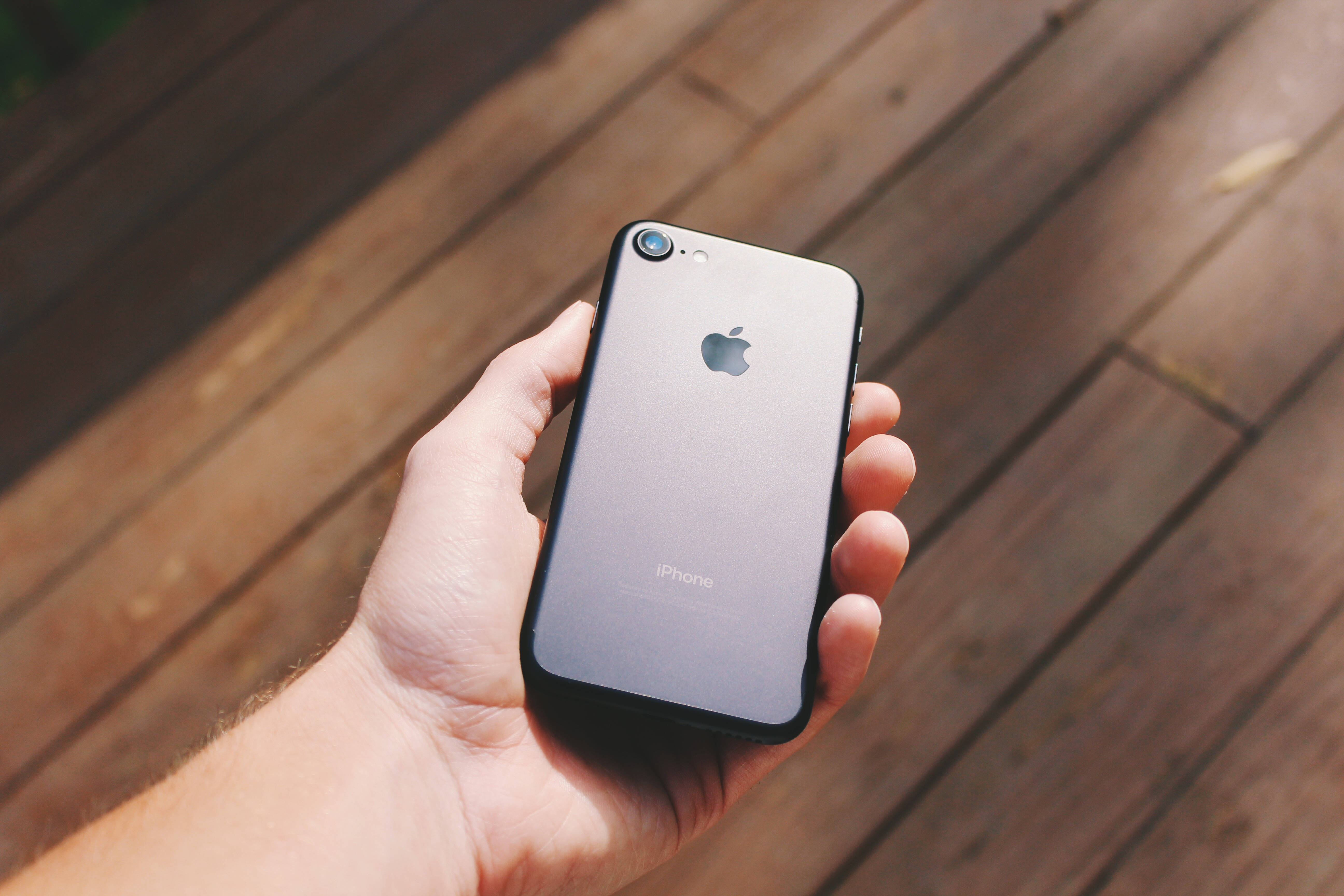 iPhone 8 Elegante con Fondo Impresionante Fondos de pantalla