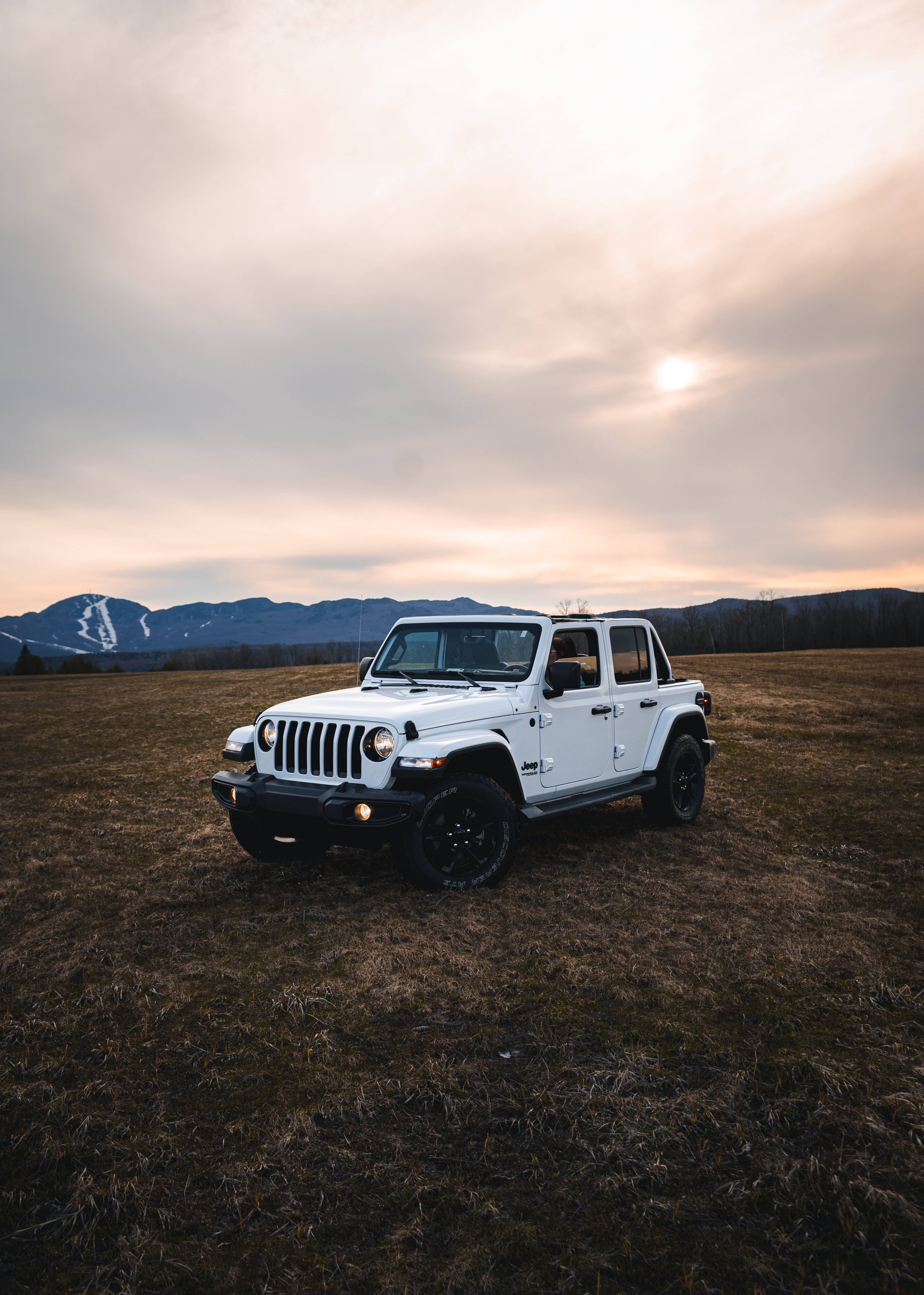 Jeep Wrangler Blanco Limpio Fondos de pantalla