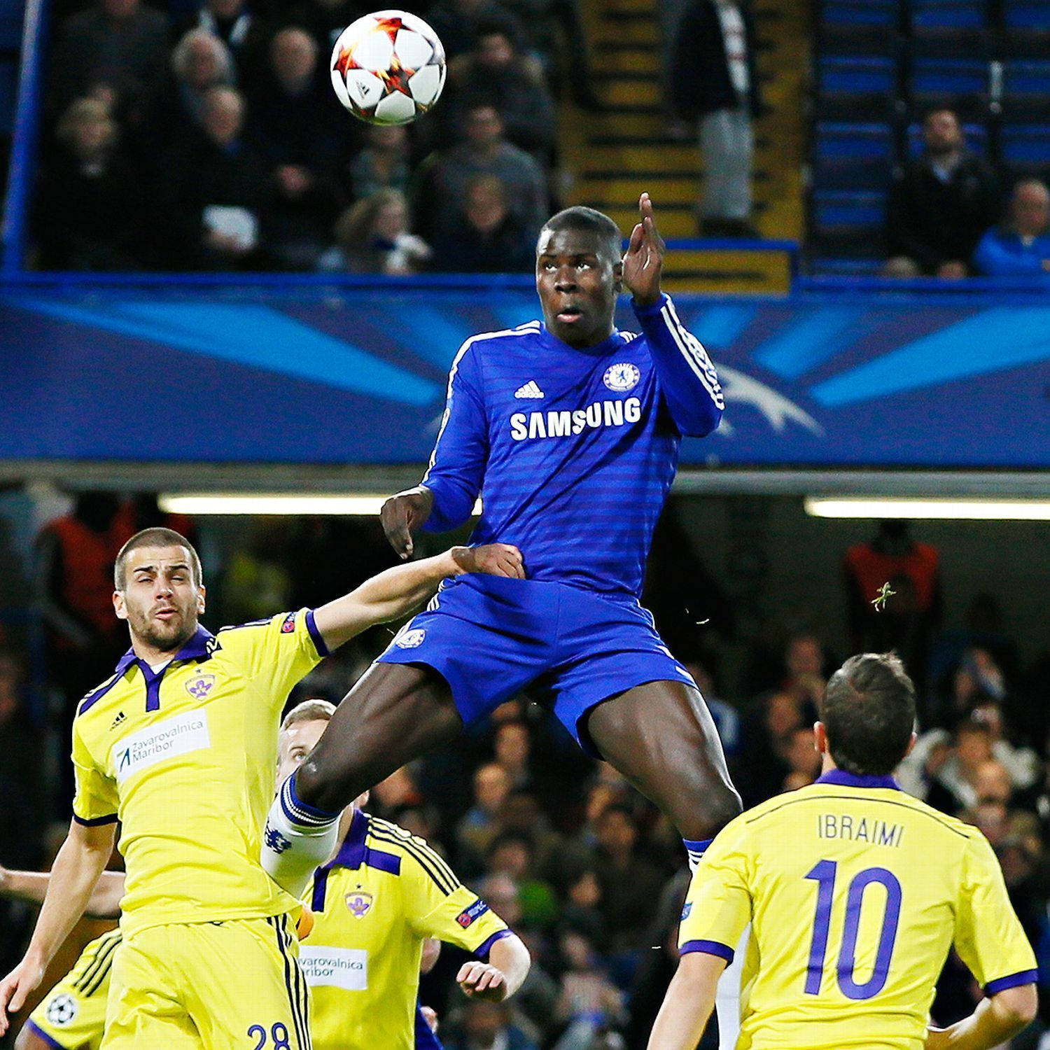 Kurt Zouma Casi Cabezazo Fondos de pantalla