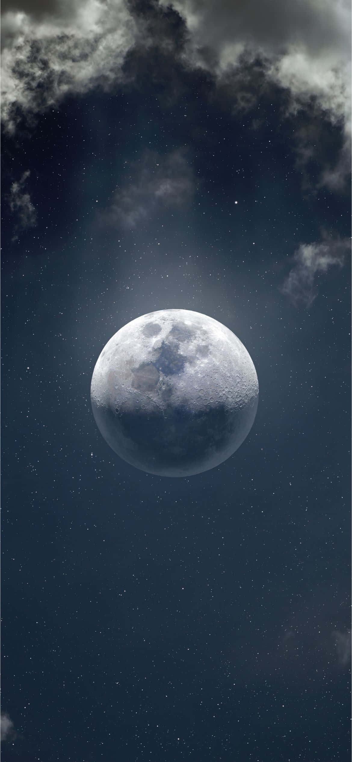 la luna se ve a través de las nubes Fondos de pantalla