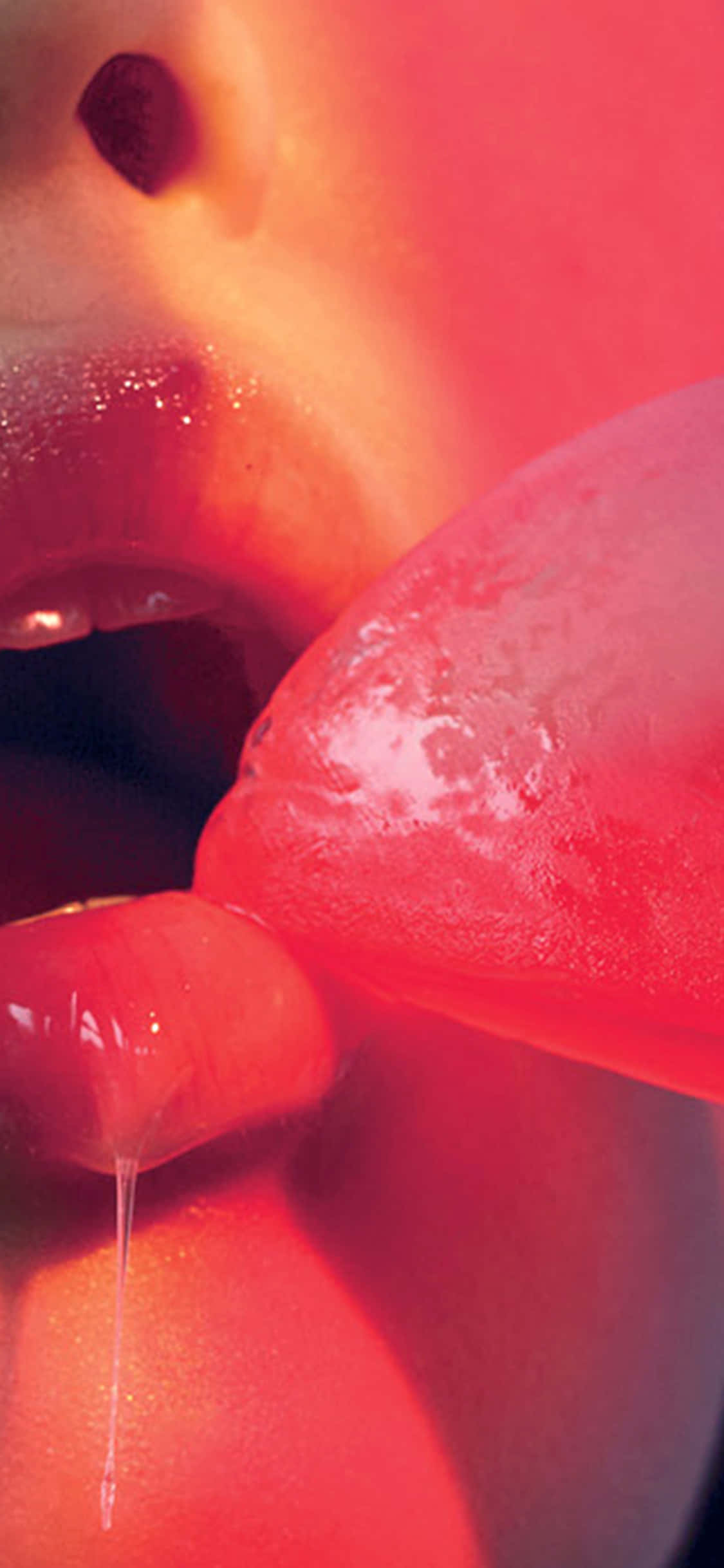 Labios provocativos ligeramente abiertos Fondos de pantalla