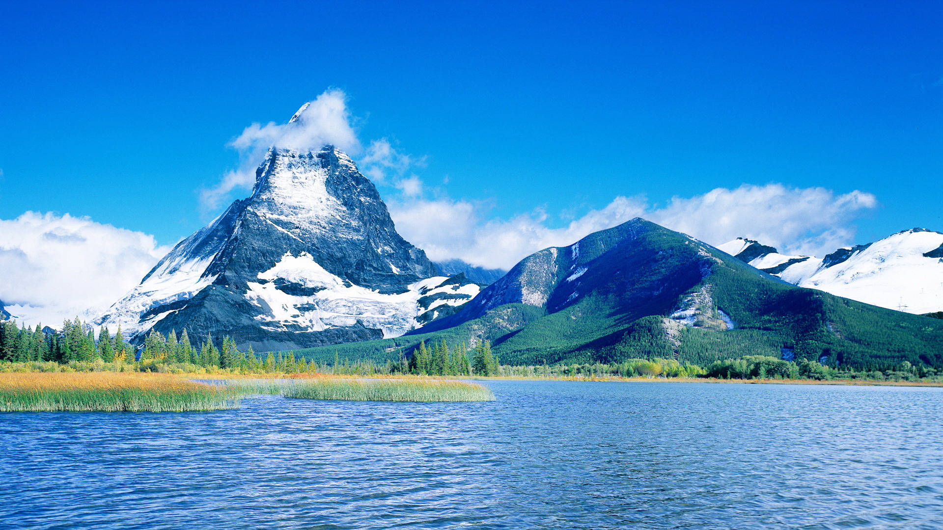 Lago y Montañas en la Naturaleza en Full HD 1920x1080 Fondos de pantalla