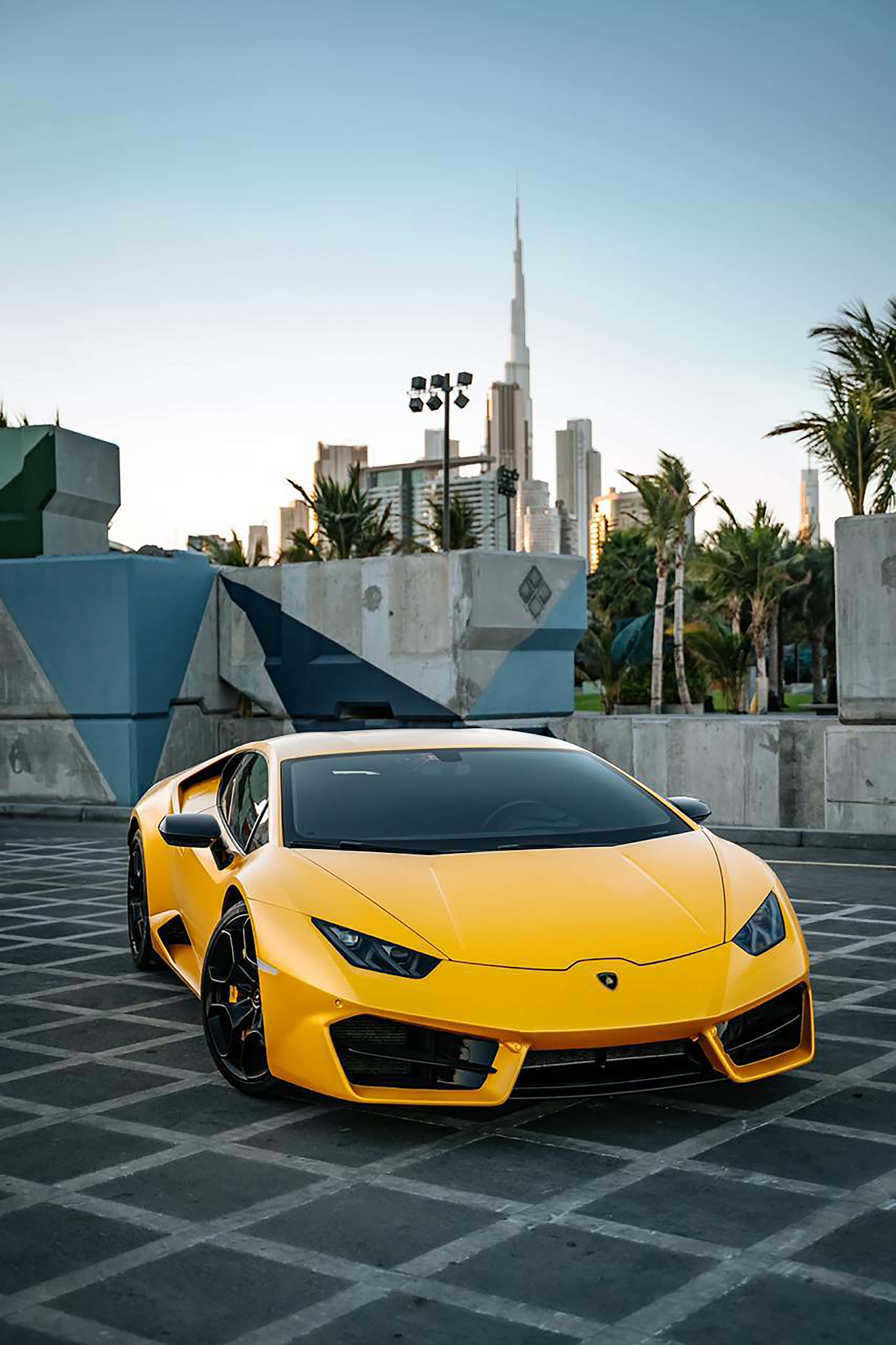 Lamborghini Exclusivo en la Carretera Fondos de pantalla
