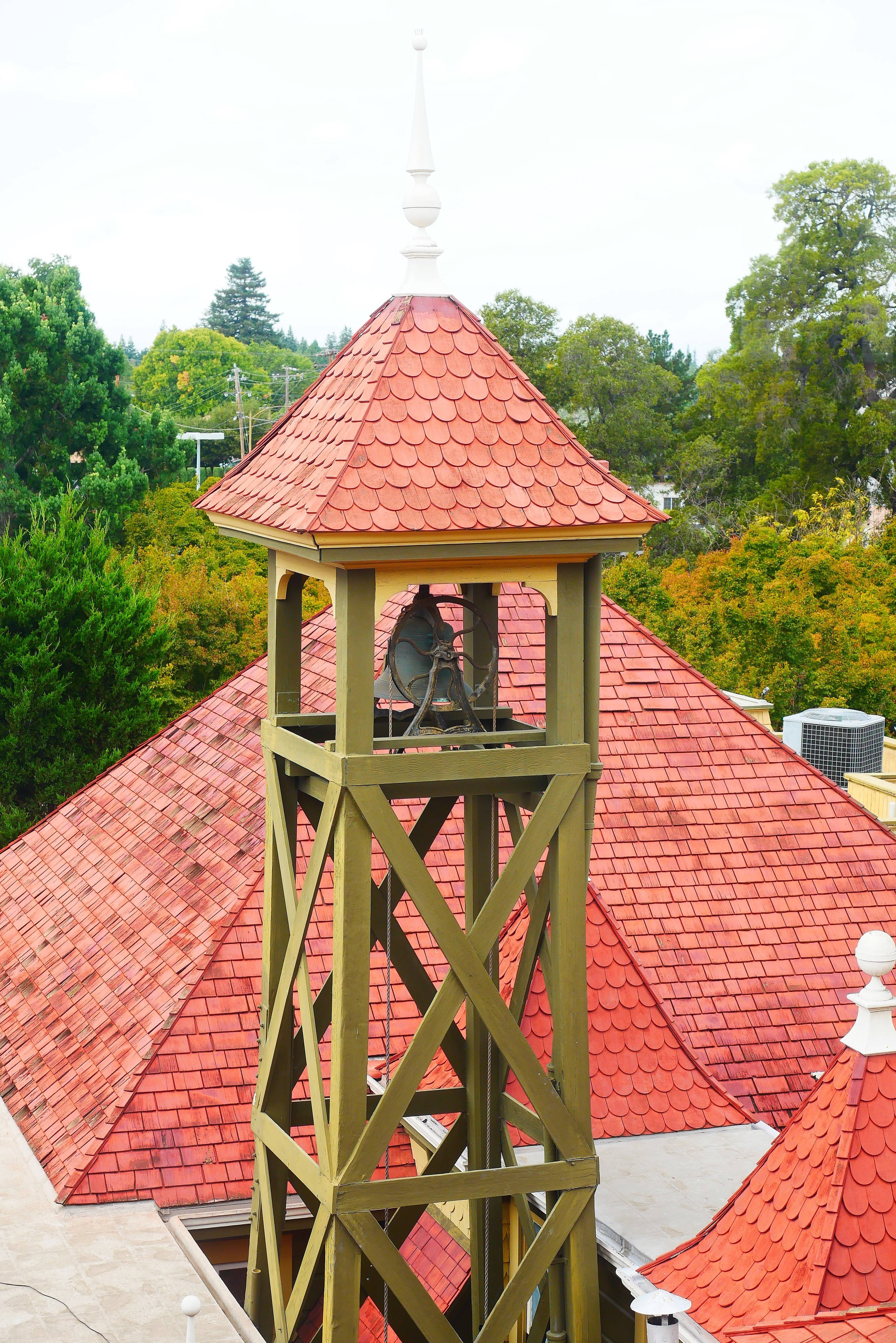 Leyenda: El icónico campanario de la Mansión Winchester Fondos de pantalla