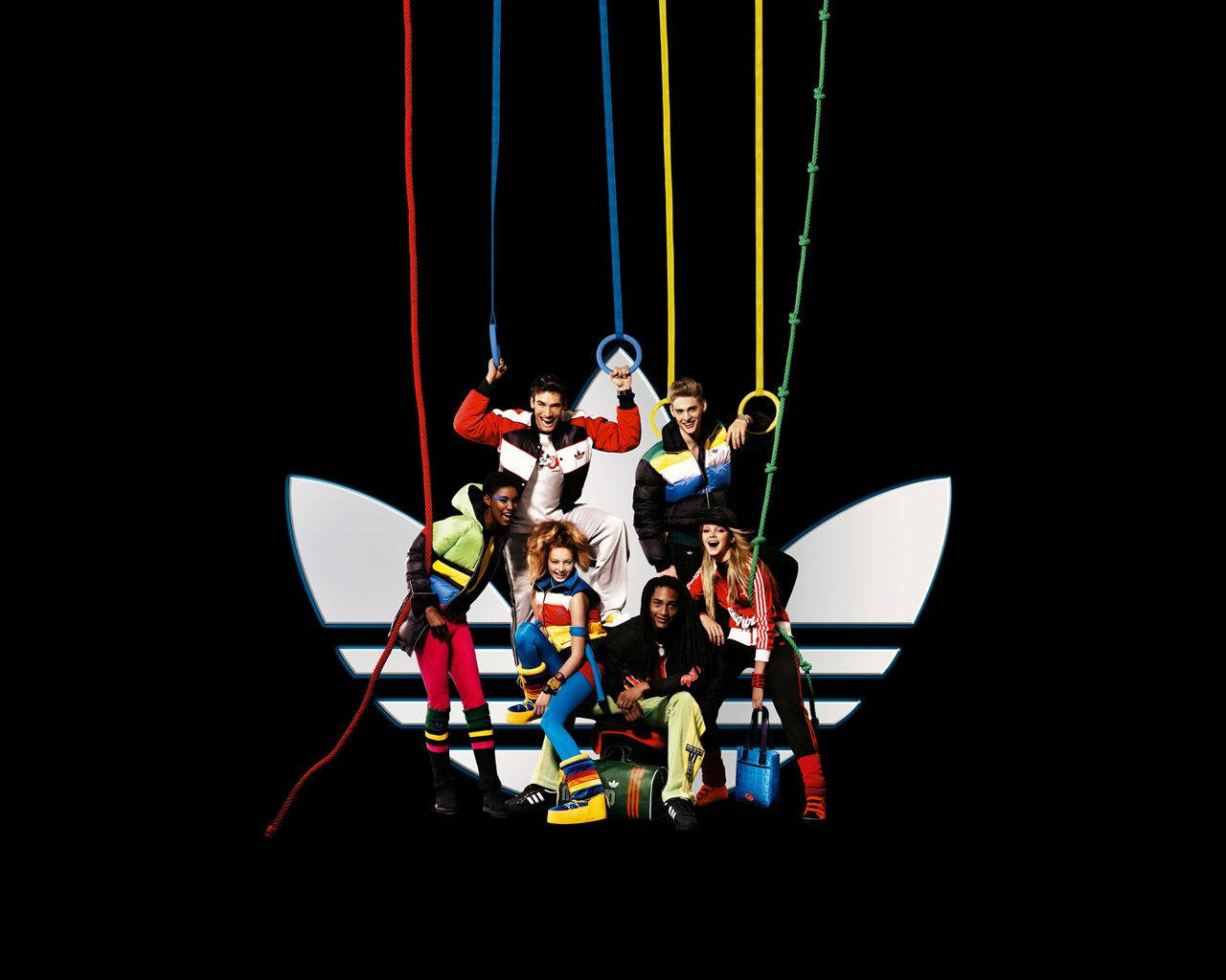 Logotipo de la Marca Adidas y Modelos Adolescentes Fondos de pantalla