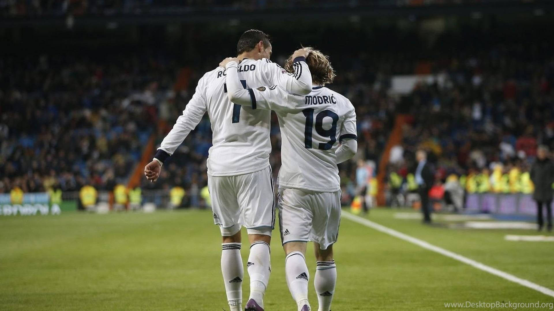 Luka Modric y Cristiano Ronaldo en una toma genial Fondos de pantalla