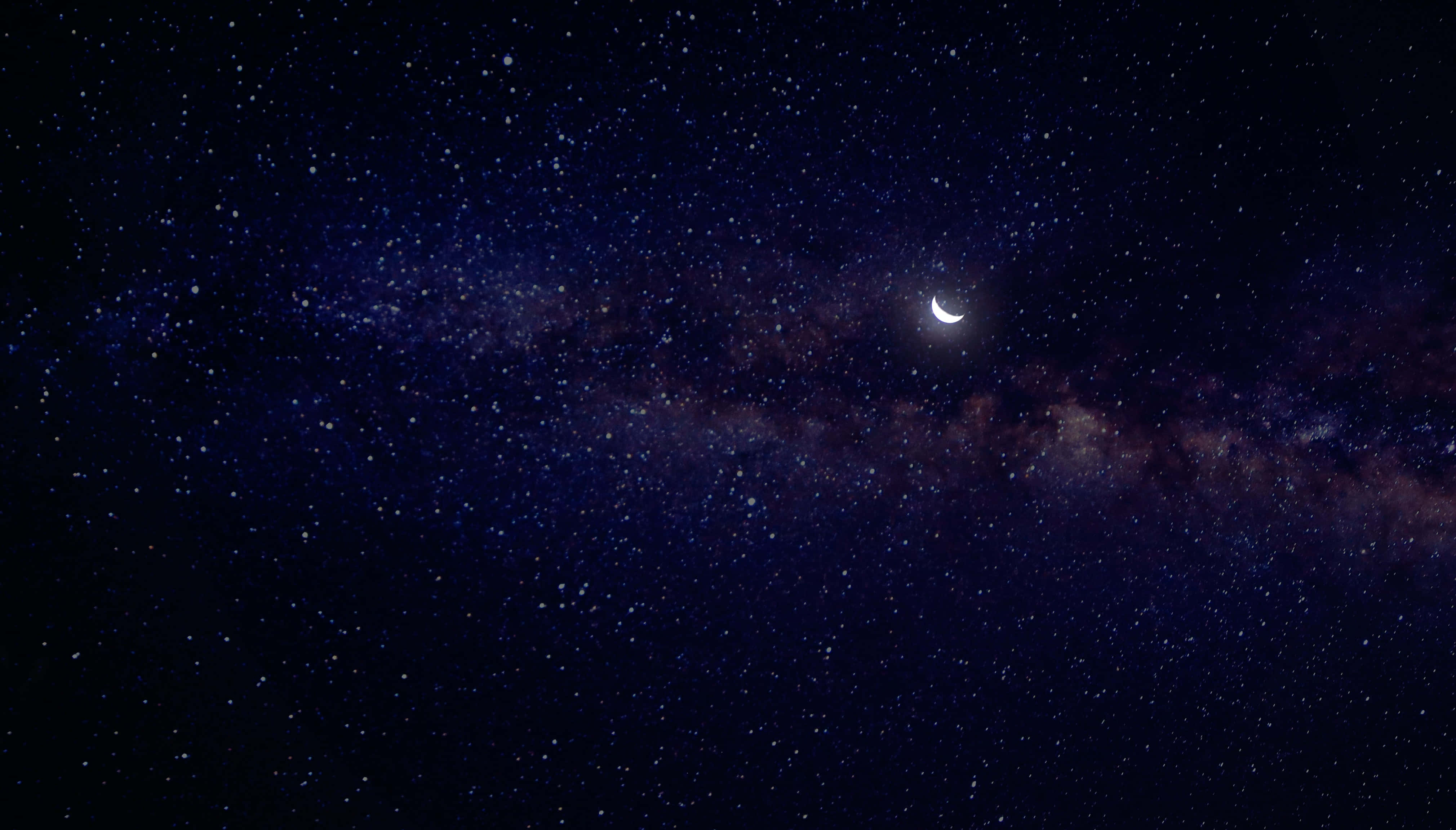 Luna Creciente en la Galaxia Fondos de pantalla