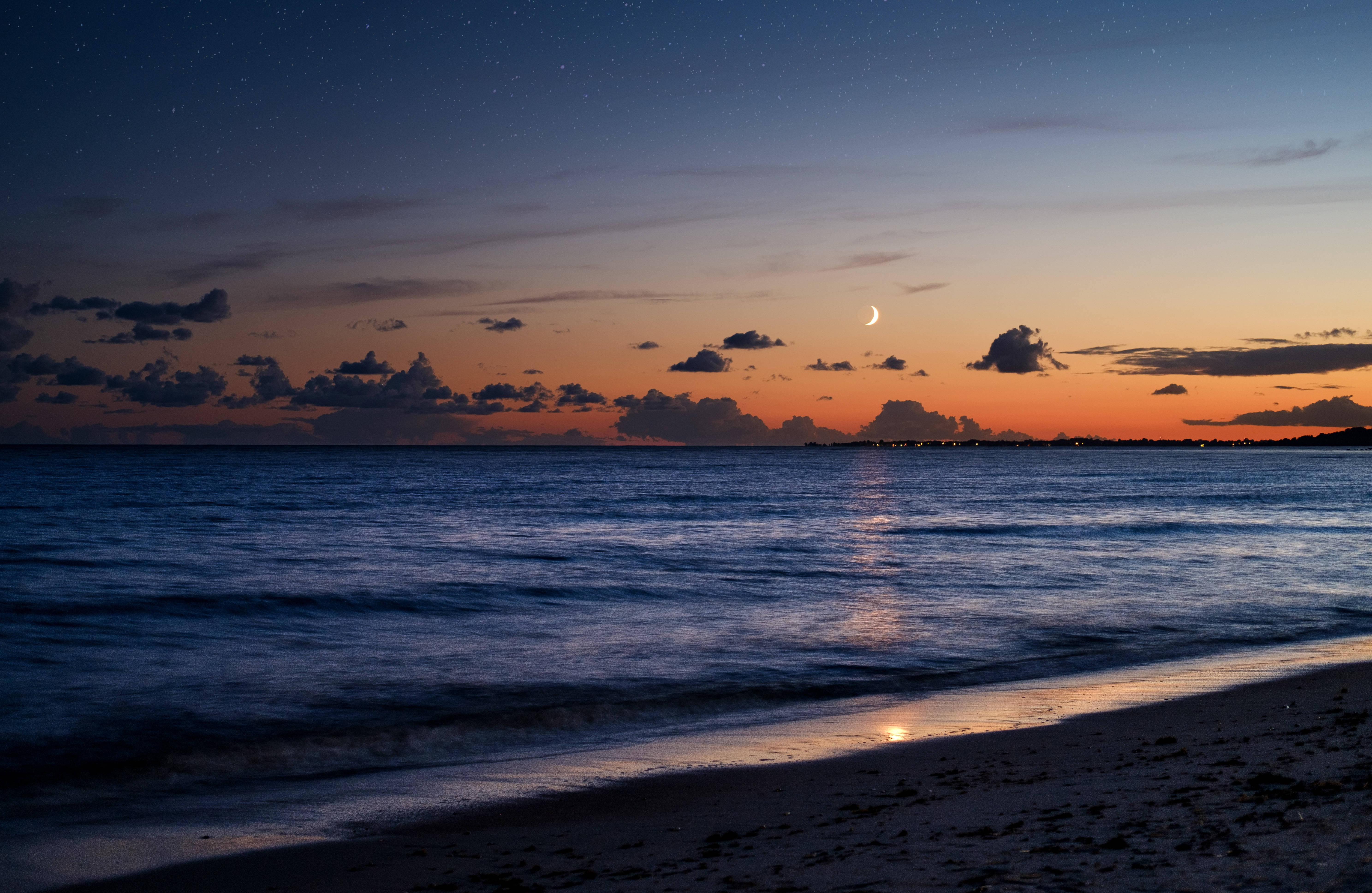 Luna estética al atardecer Fondos de pantalla