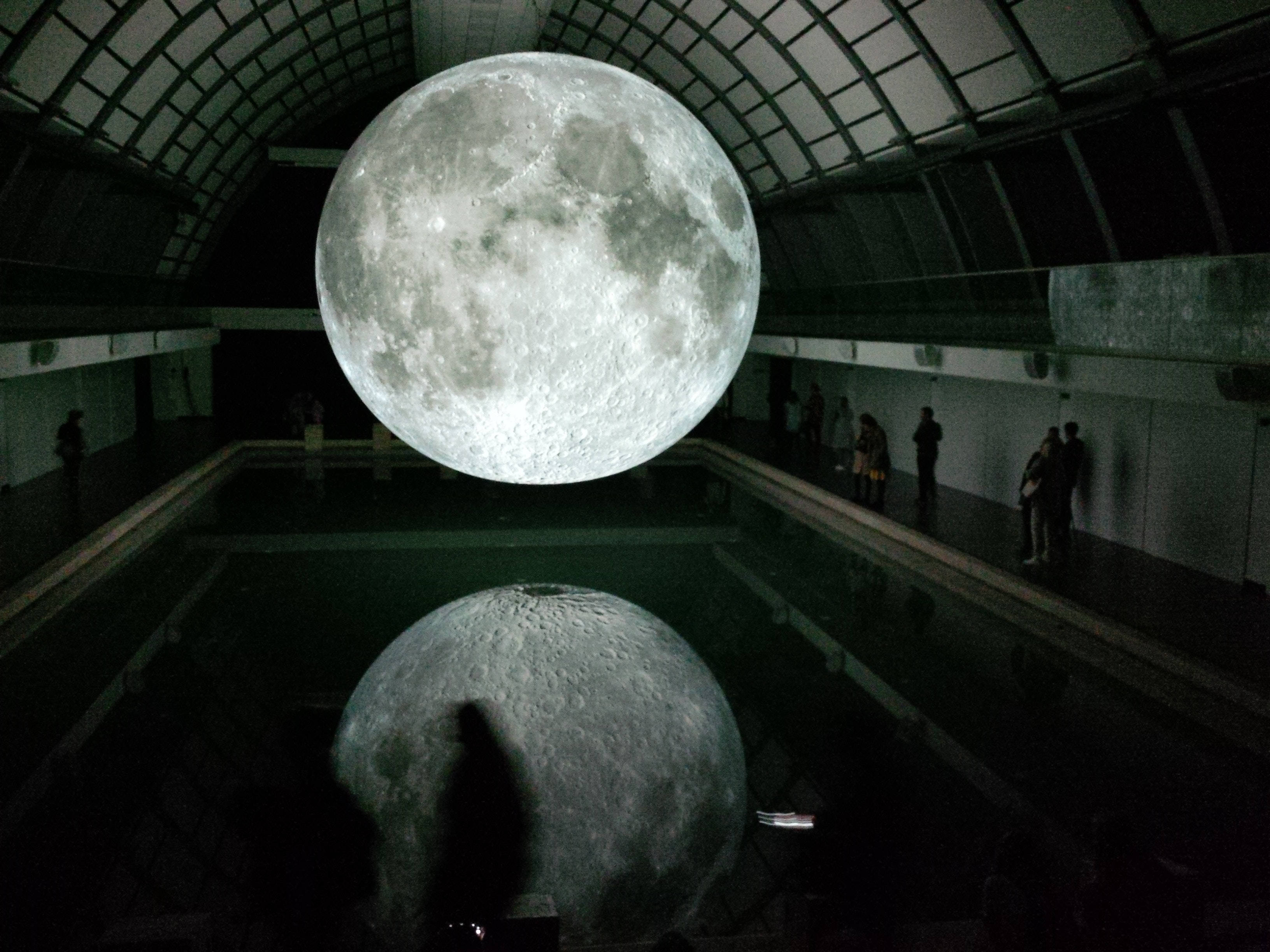 Luna llena en interiores Fondos de pantalla